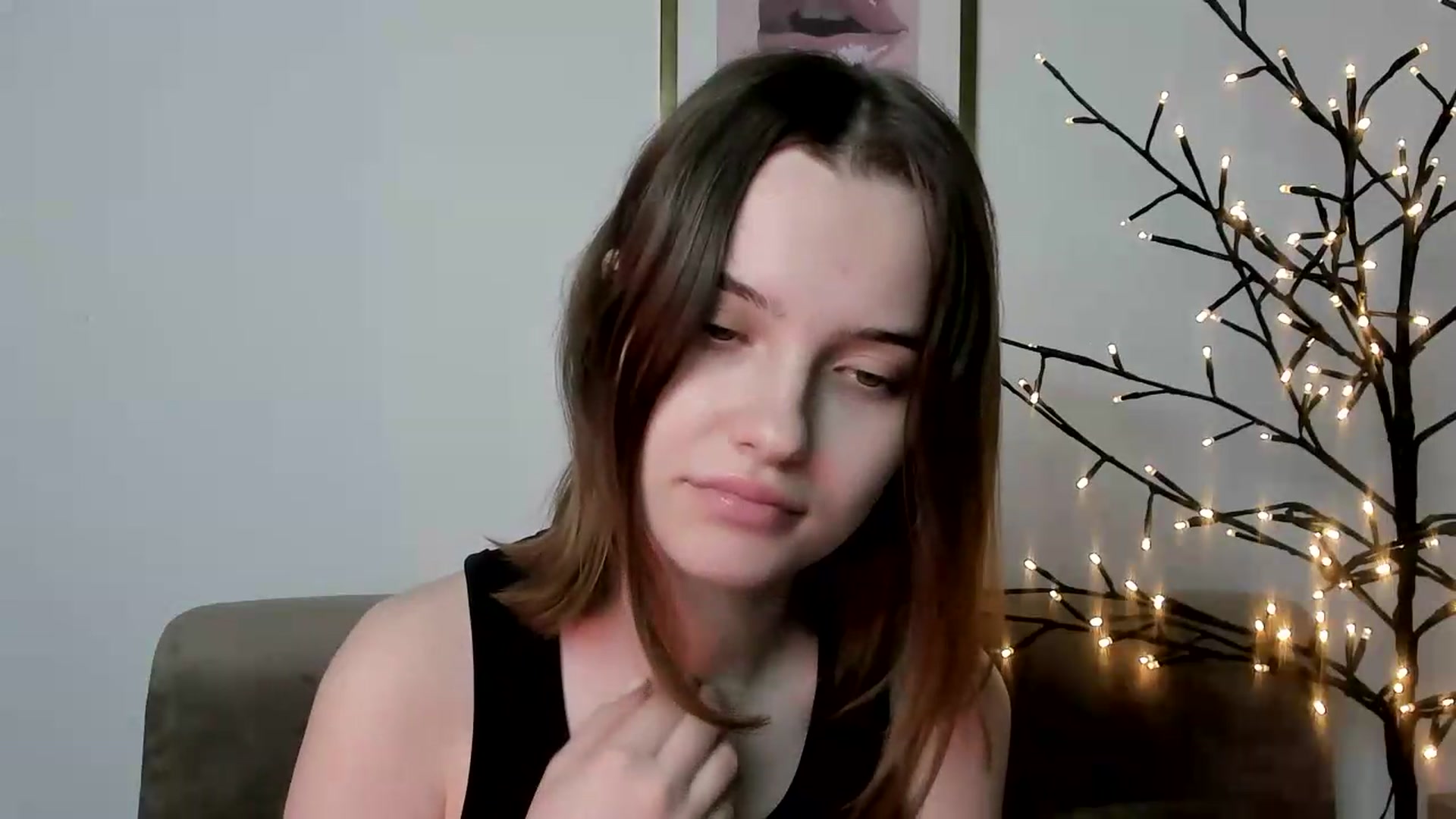 Gallery image thumbnail from KristiGant's myfreecams stream on, 06/09/2026, 13:28 image 13 of 20