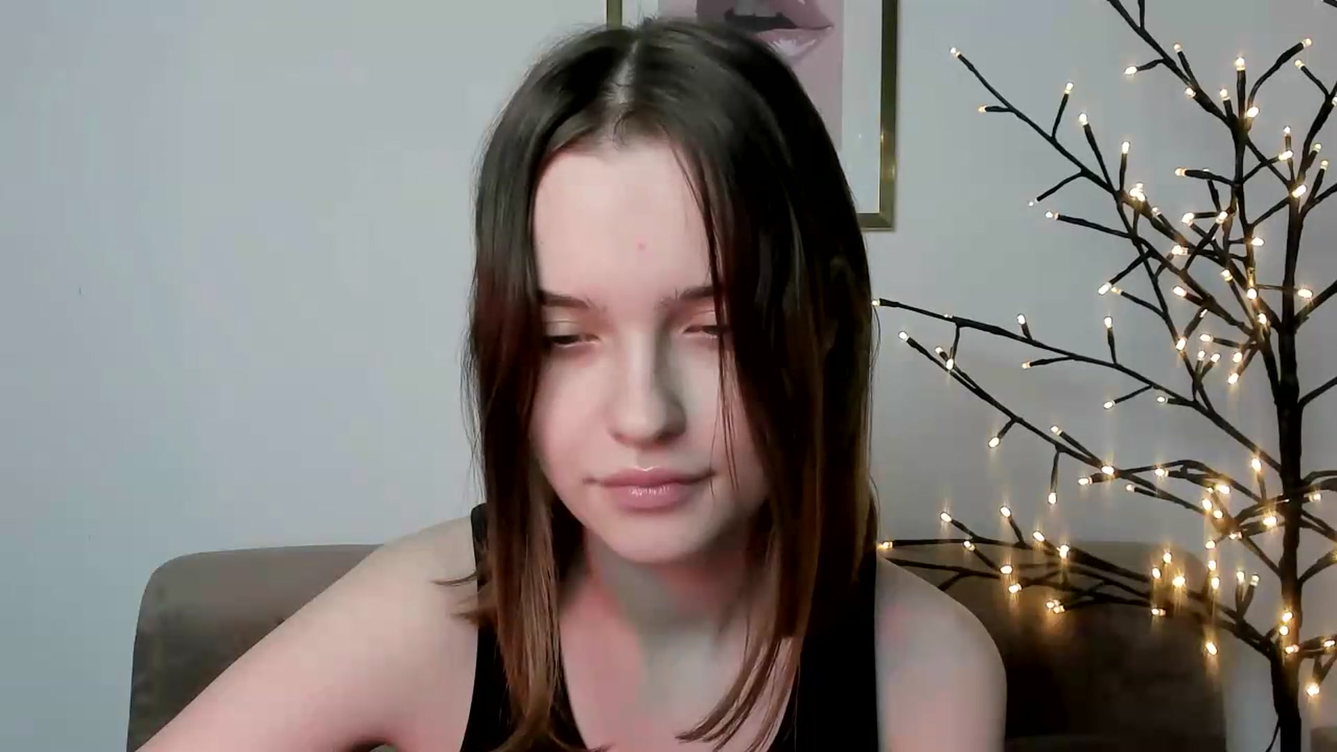 Gallery image thumbnail from KristiGant's myfreecams stream on, 06/09/2026, 13:28 image 4 of 20