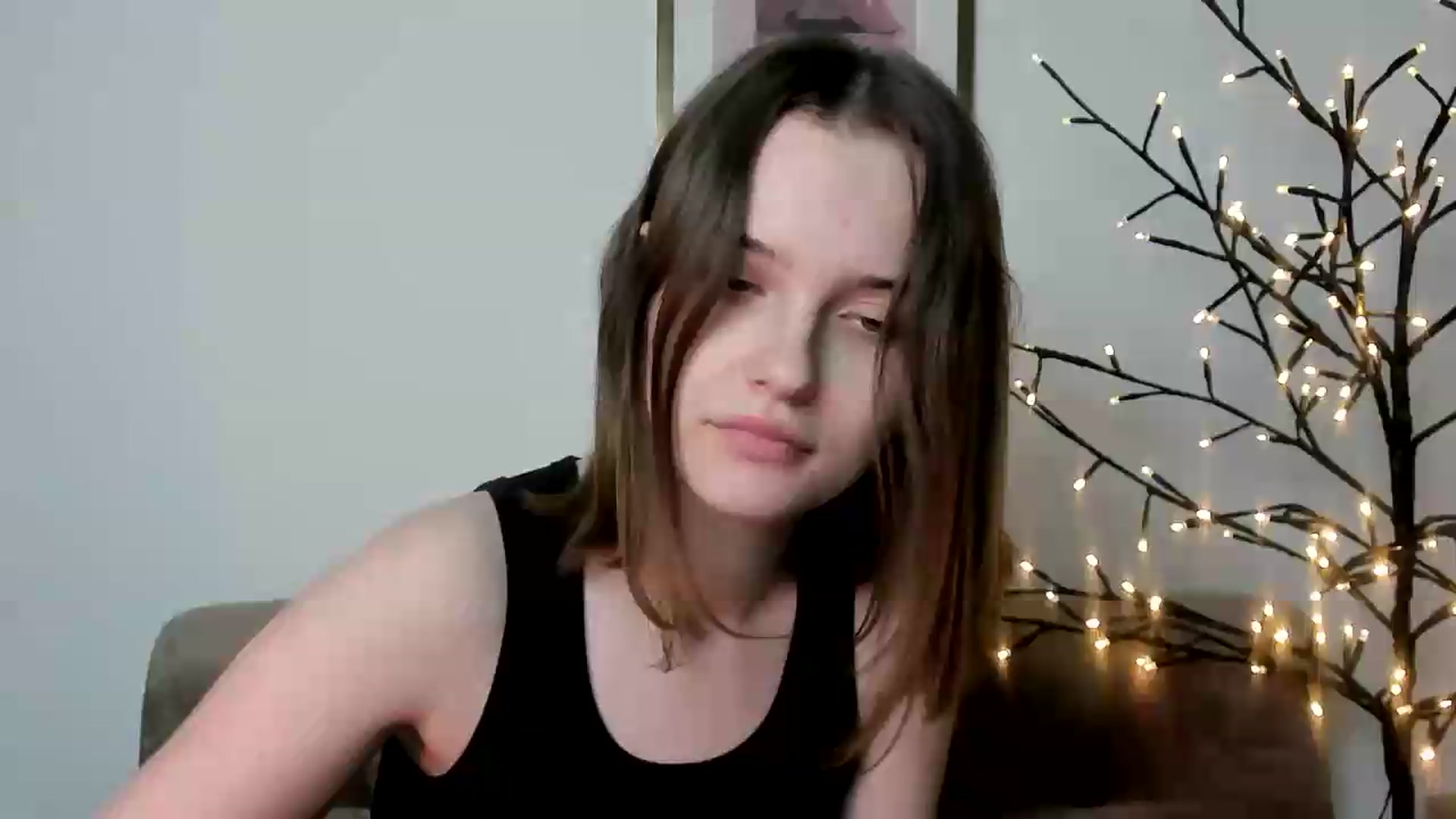 Gallery image thumbnail from KristiGant's myfreecams stream on, 06/09/2026, 13:28 image 1 of 20