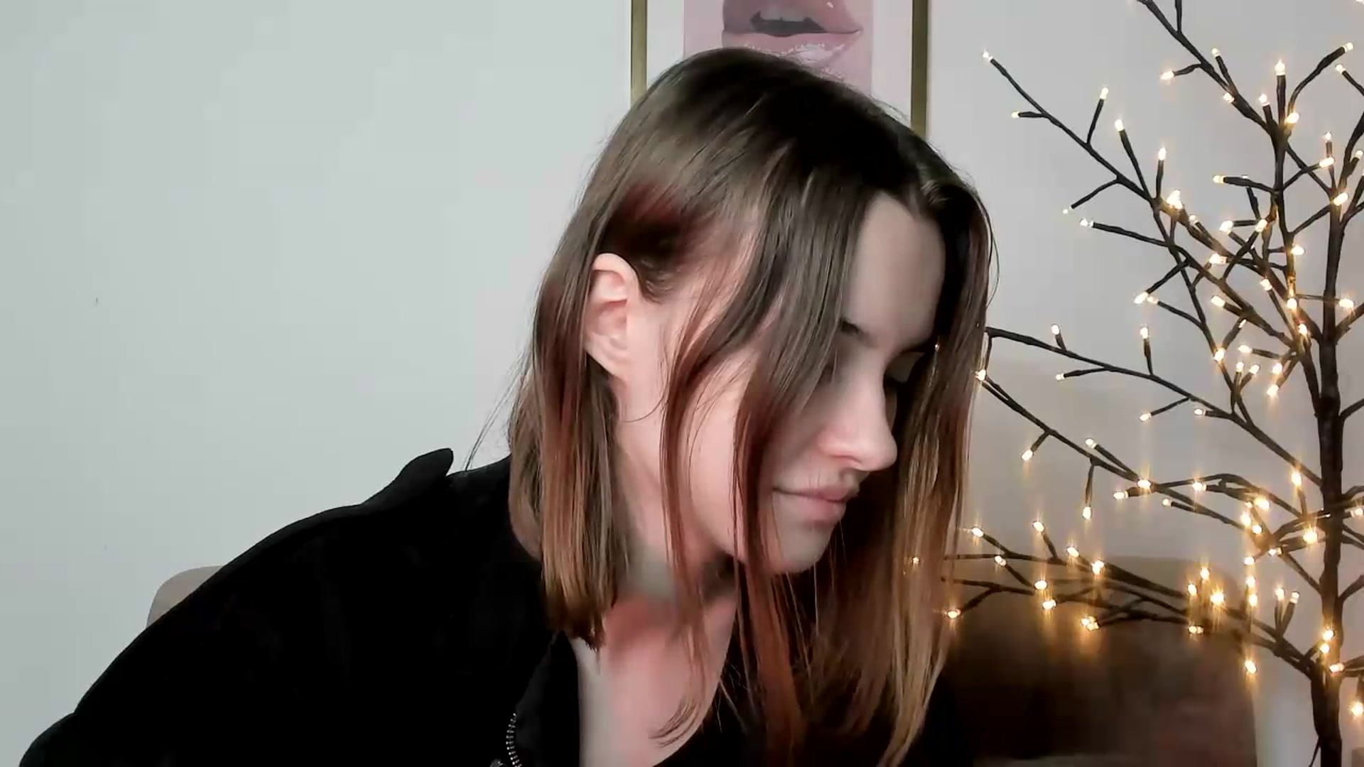 Gallery image thumbnail from KristiGant's myfreecams stream on, 06/09/2026, 15:25 image 6 of 20