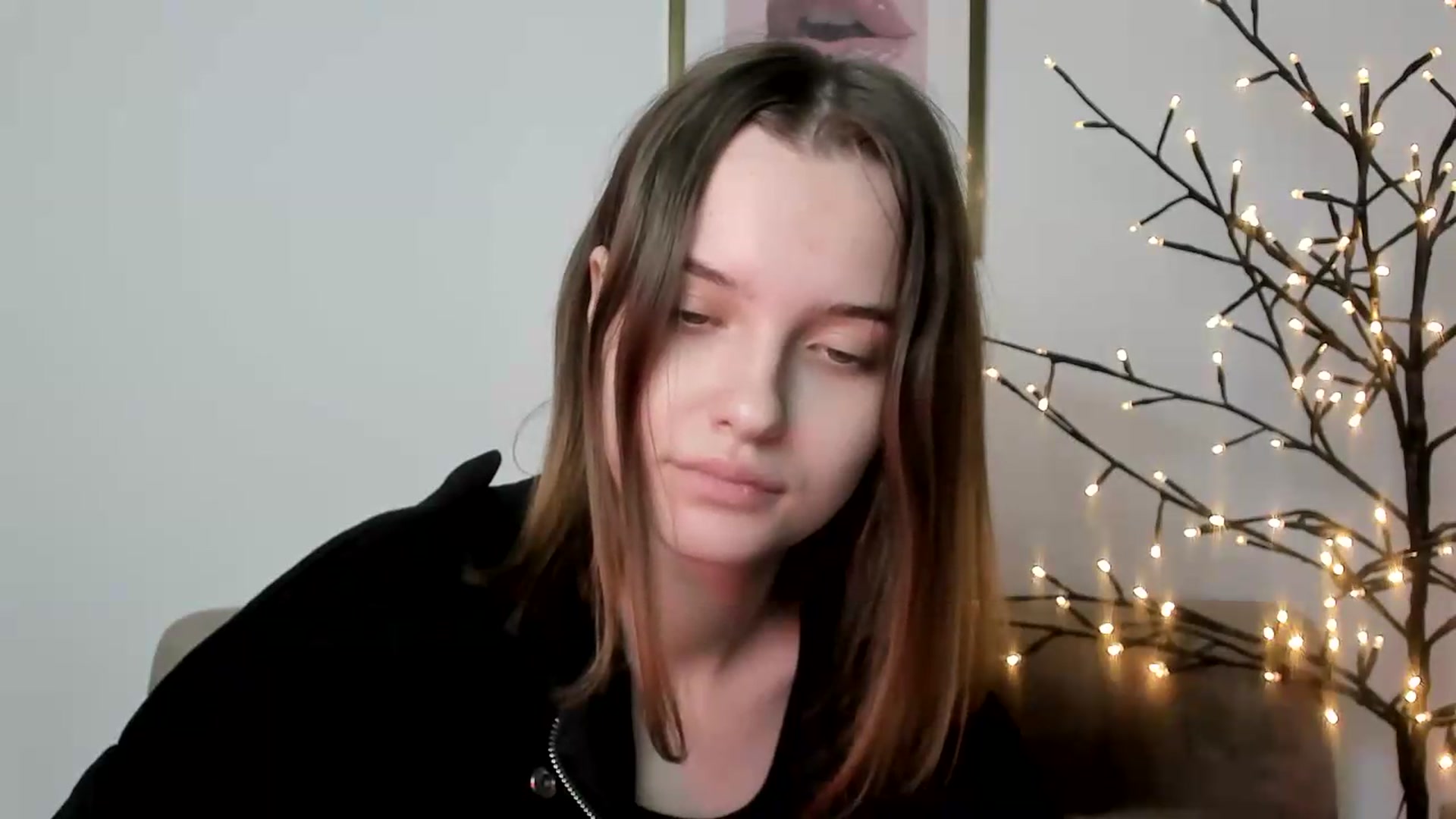 Gallery image thumbnail from KristiGant's myfreecams stream on, 06/09/2026, 15:25 image 4 of 20