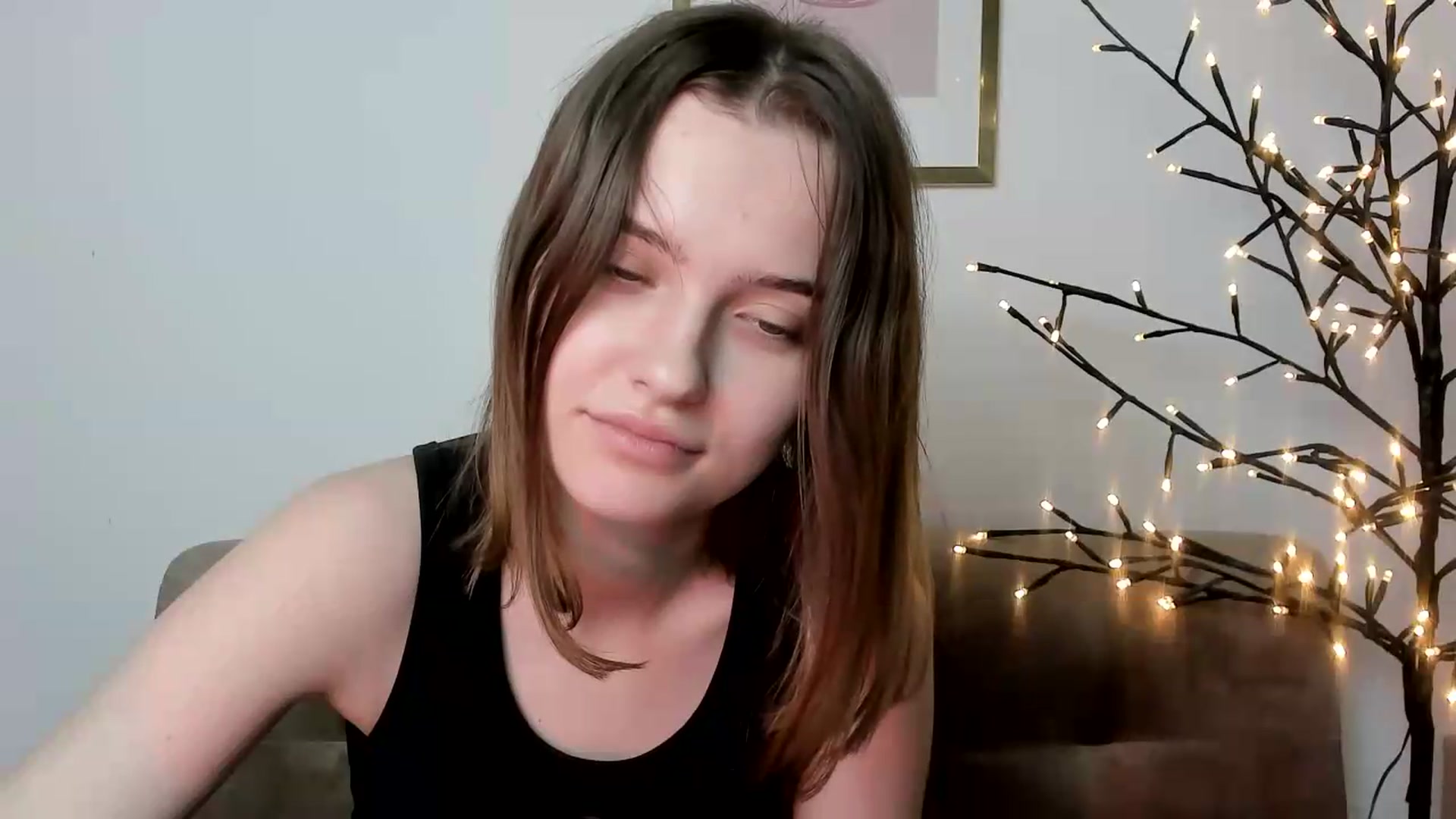 Gallery image thumbnail from KristiGant's myfreecams stream on, 06/09/2026, 16:05 image 7 of 20