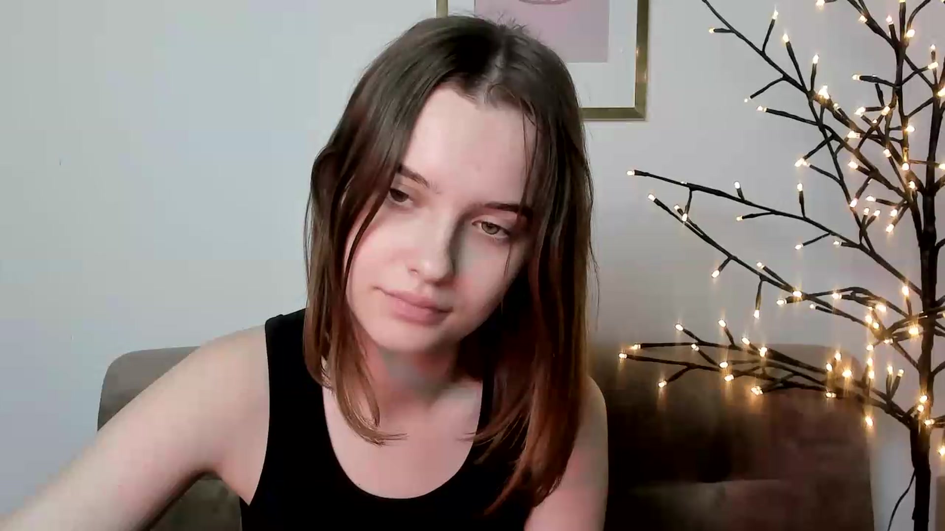 Gallery image thumbnail from KristiGant's myfreecams stream on, 06/09/2026, 16:05 image 19 of 20
