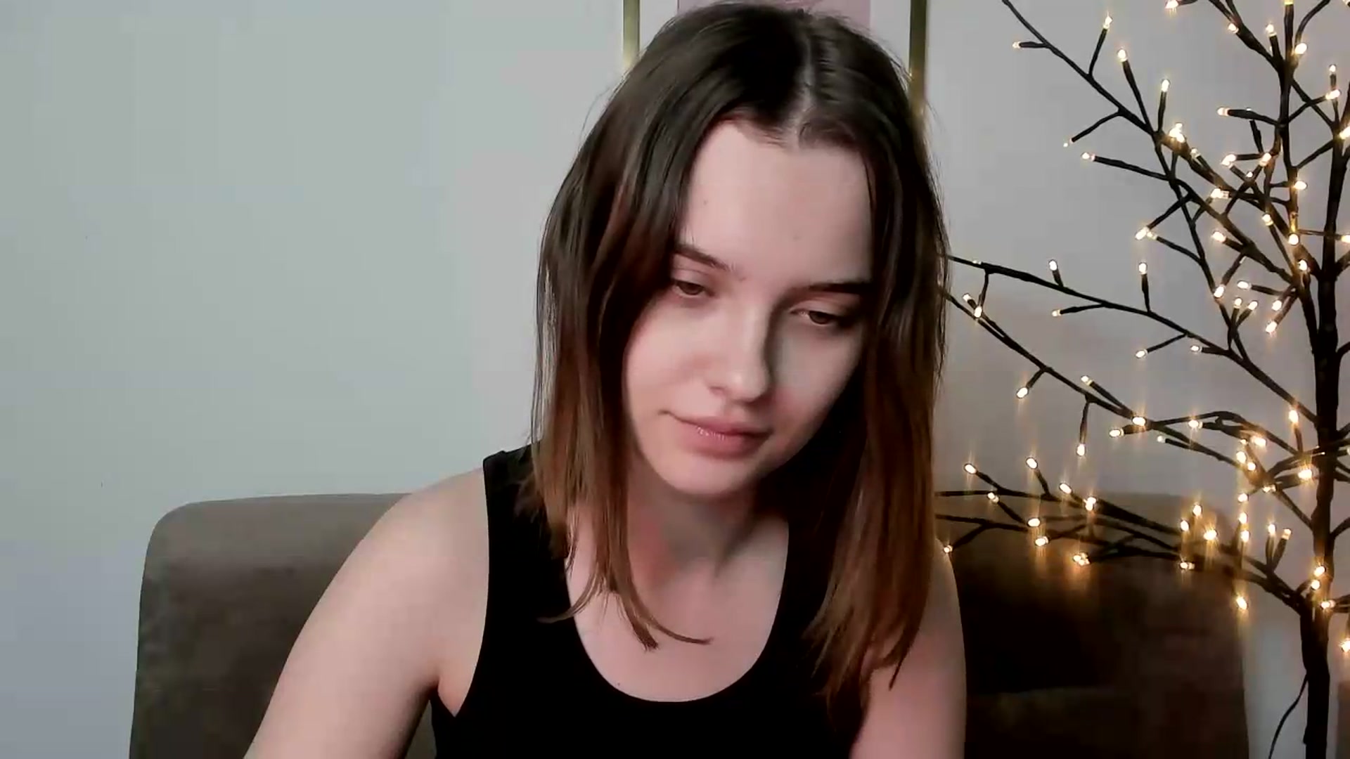Gallery image thumbnail from KristiGant's myfreecams stream on, 06/09/2026, 16:05 image 3 of 20