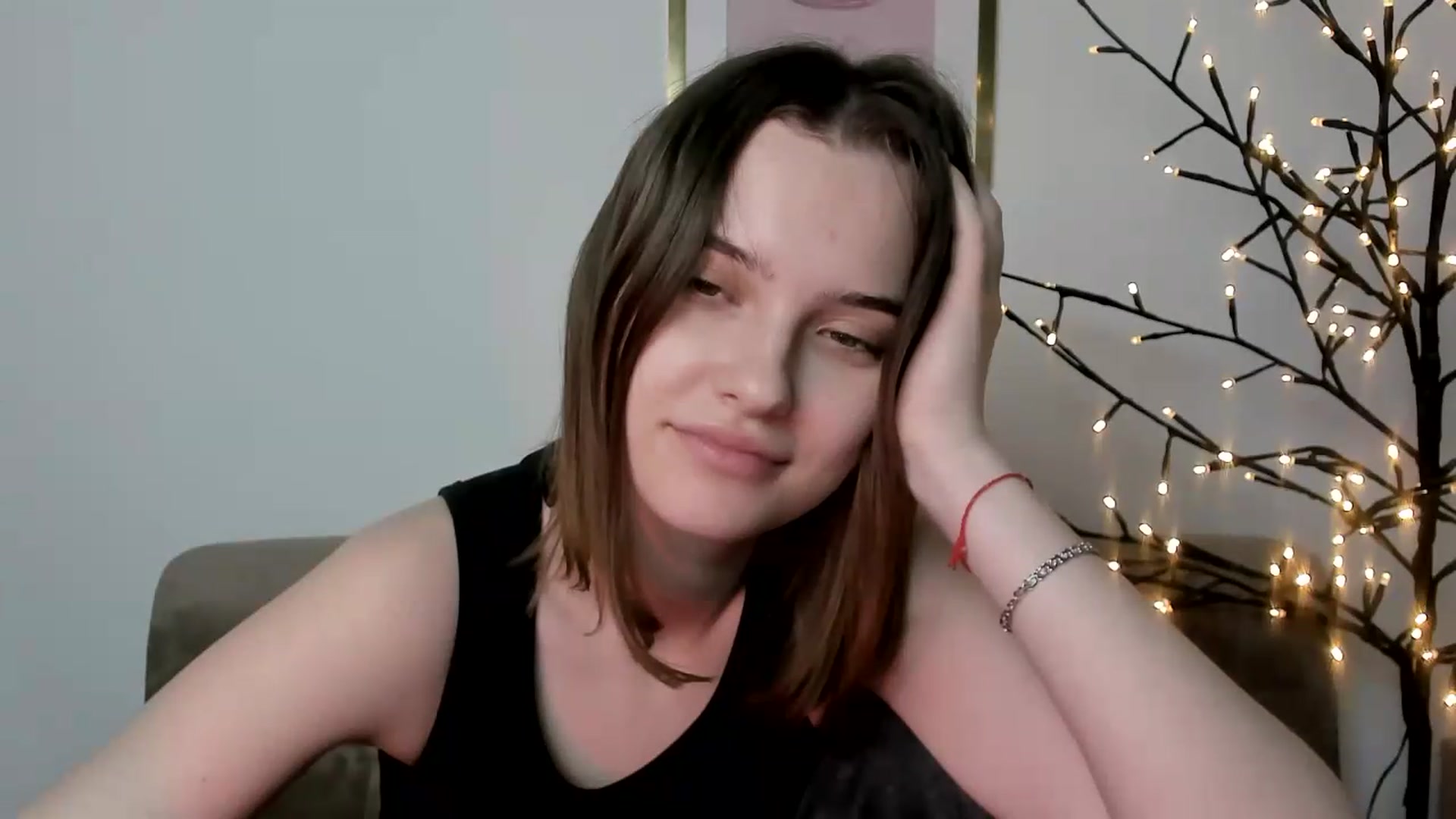 Gallery image thumbnail from KristiGant's myfreecams stream on, 06/09/2026, 16:05 image 6 of 20