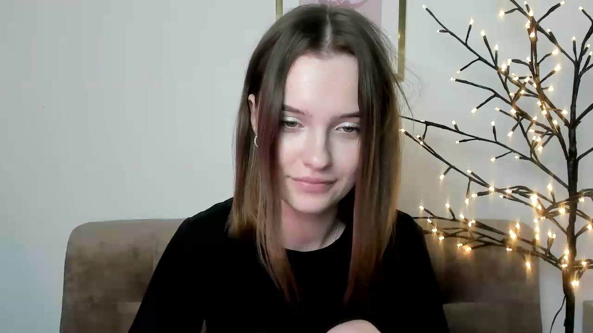 Gallery image thumbnail from KristiGant's myfreecams stream on, 06/12/2026, 15:42 image 19 of 20