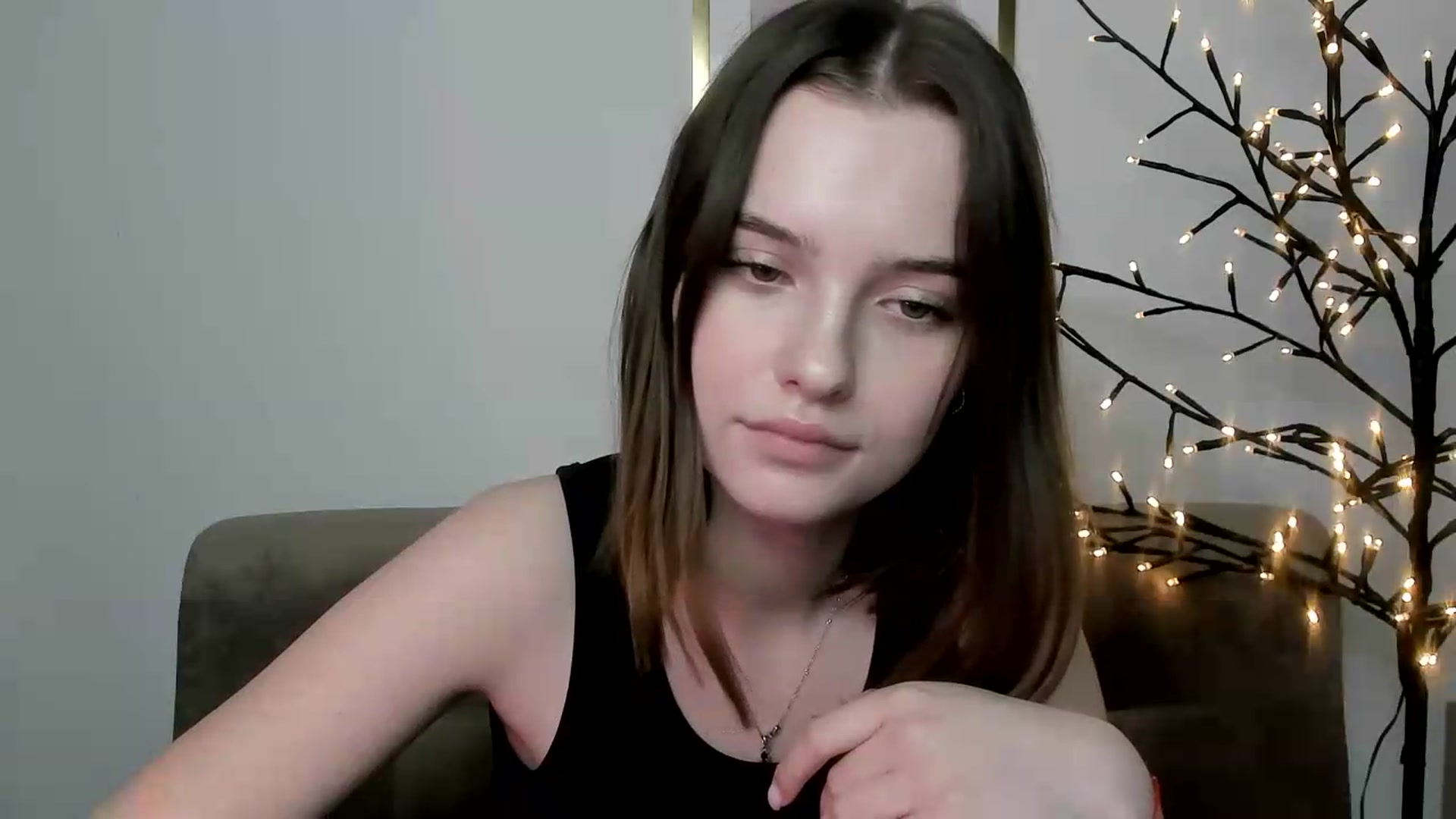 Gallery image thumbnail from KristiGant's myfreecams stream on, 06/14/2026, 13:21 image 14 of 20