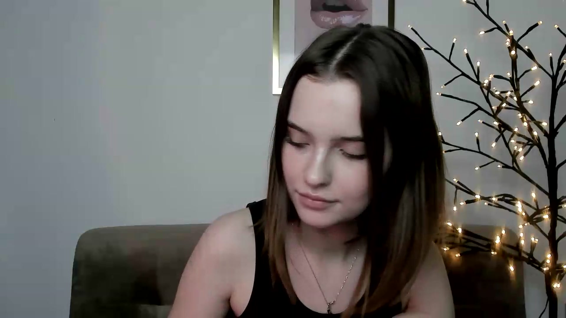 Gallery image thumbnail from KristiGant's myfreecams stream on, 06/14/2026, 13:21 image 5 of 20