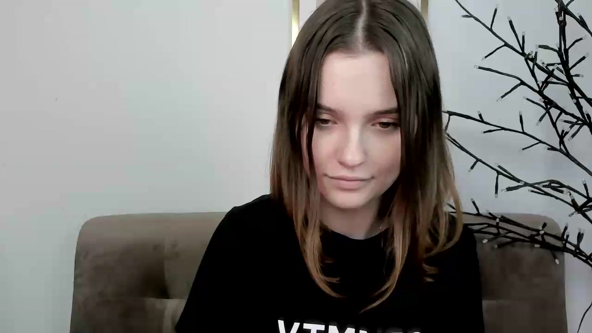 Gallery image thumbnail from KristiGant's myfreecams stream on, 06/16/2026, 14:15 image 17 of 20