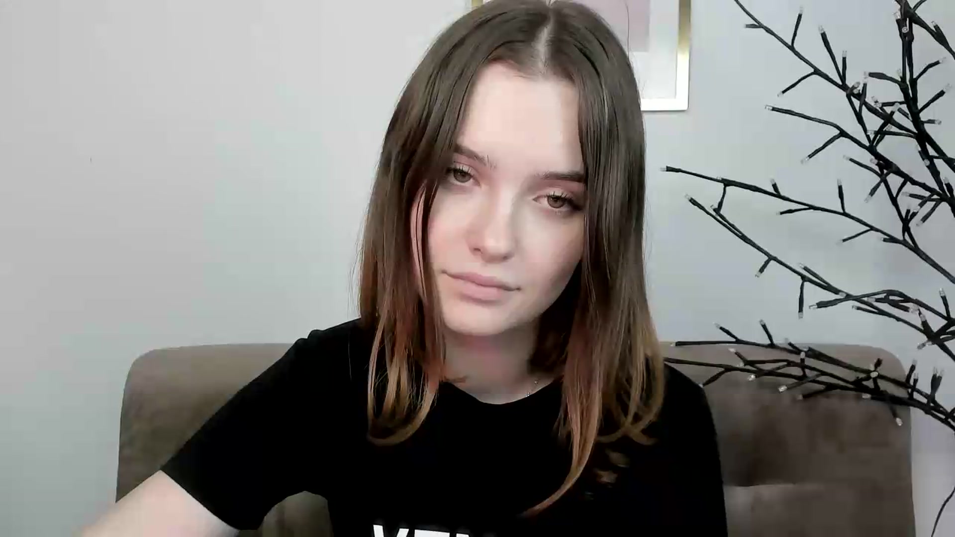 Gallery image thumbnail from KristiGant's myfreecams stream on, 06/16/2026, 14:15 image 15 of 20