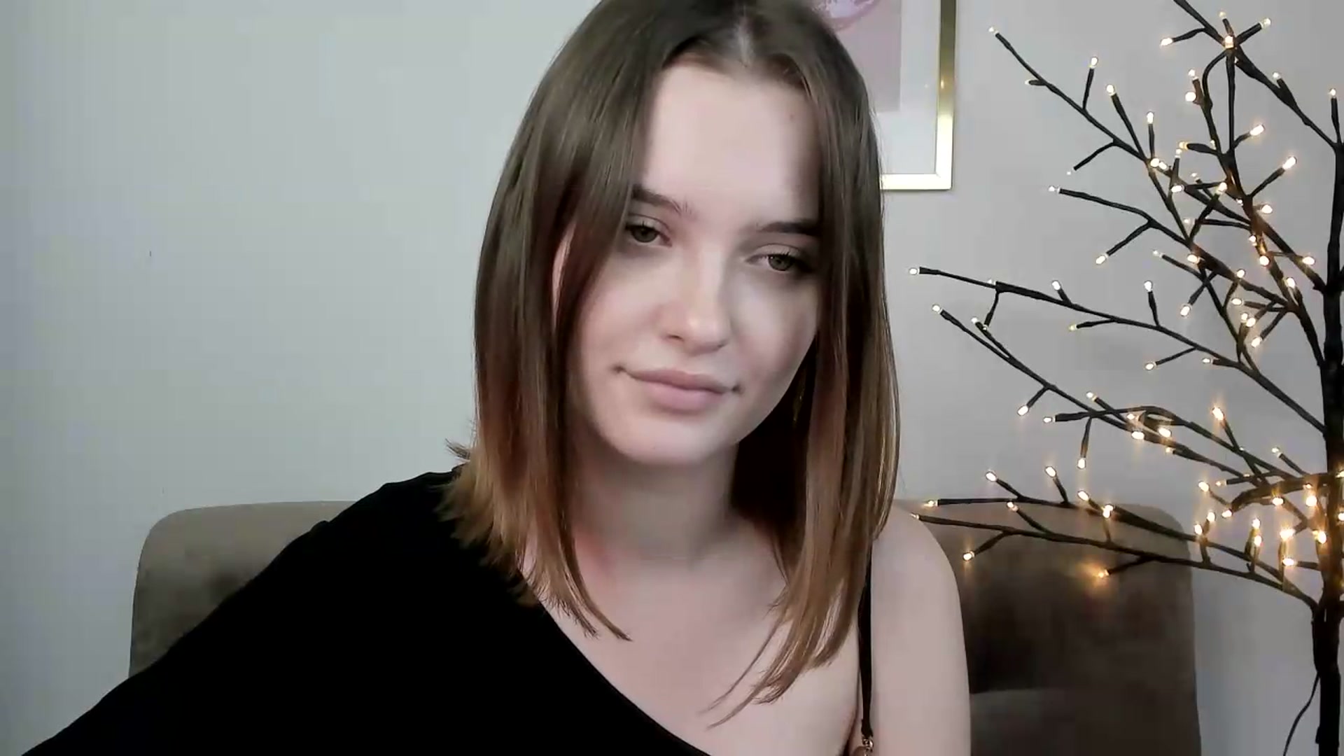 Gallery image thumbnail from KristiGant's myfreecams stream on, 06/19/2026, 13:52 image 3 of 20