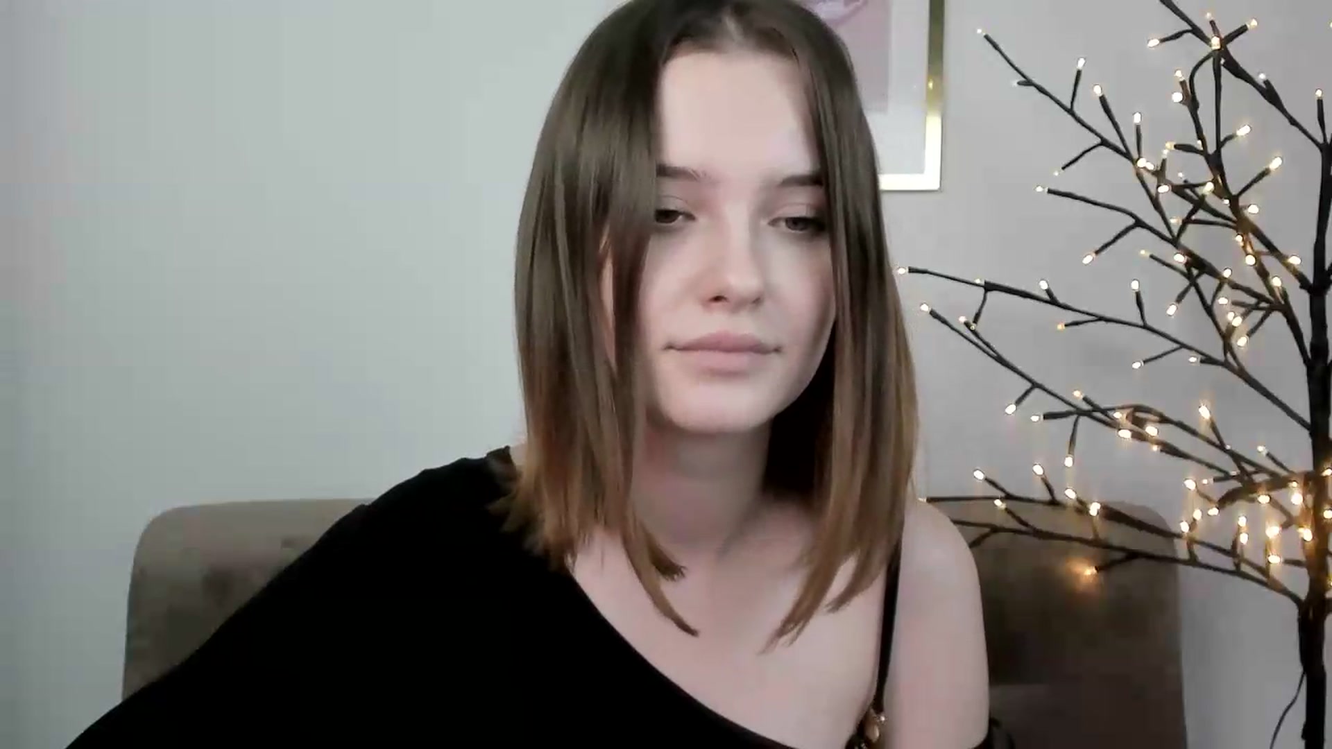 Gallery image thumbnail from KristiGant's myfreecams stream on, 06/19/2026, 13:52 image 9 of 20