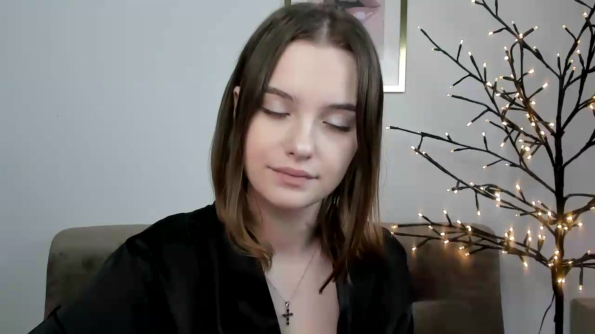 Gallery image thumbnail from KristiGant's myfreecams stream on, 06/21/2026, 13:20 image 16 of 20