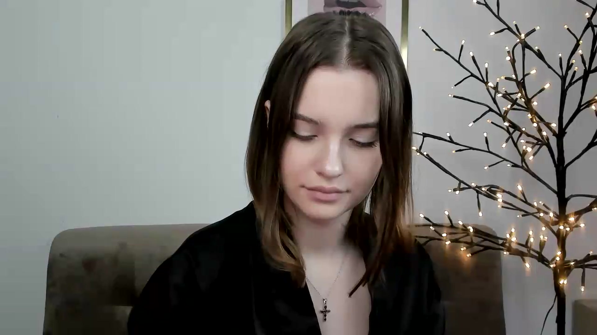 Gallery image thumbnail from KristiGant's myfreecams stream on, 06/21/2026, 13:20 image 18 of 20