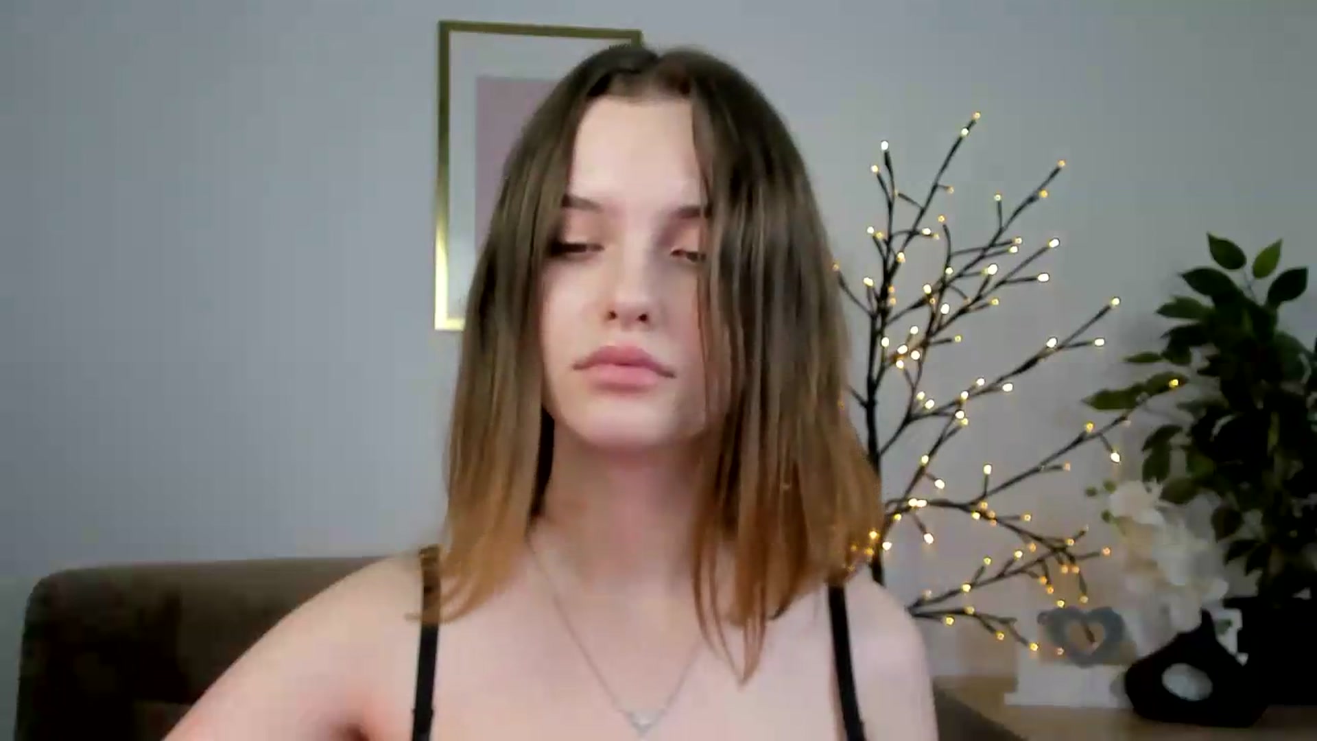 Gallery image thumbnail from KristiGant's myfreecams stream on, 06/26/2026, 14:29 image 13 of 20