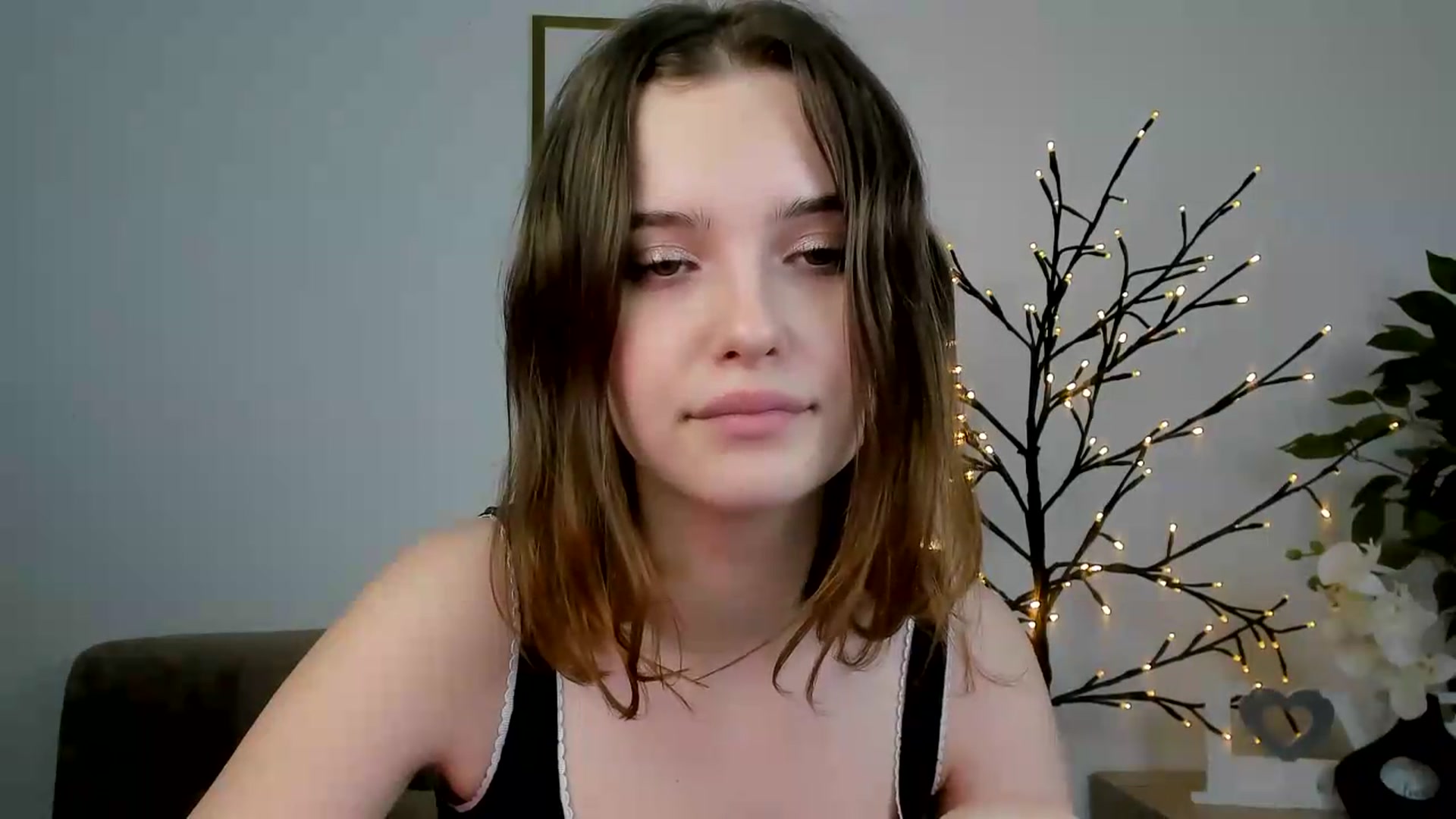 Gallery image thumbnail from KristiGant's myfreecams stream on, 06/27/2026, 13:54 image 2 of 20