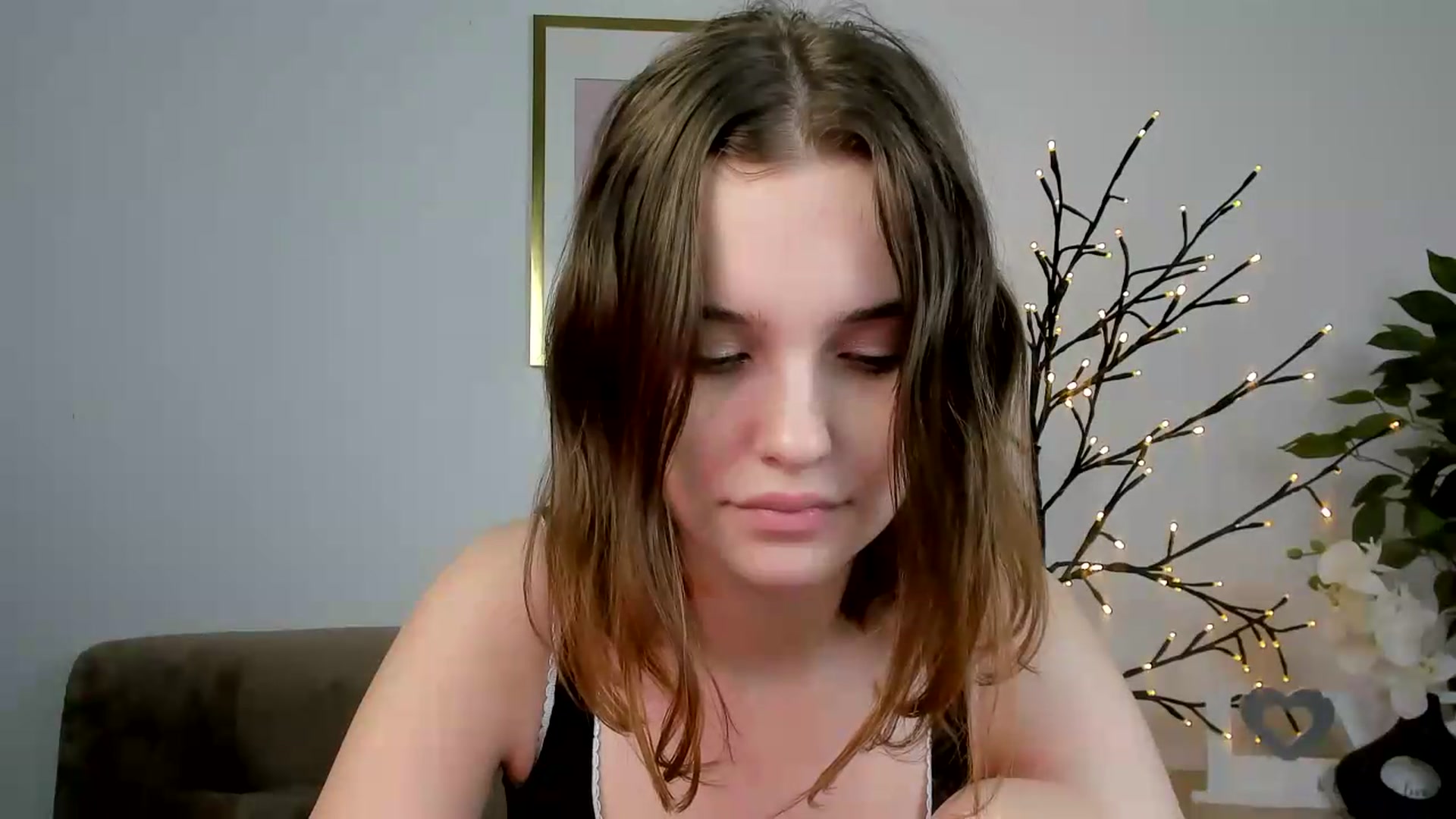 Gallery image thumbnail from KristiGant's myfreecams stream on, 06/27/2026, 13:54 image 3 of 20