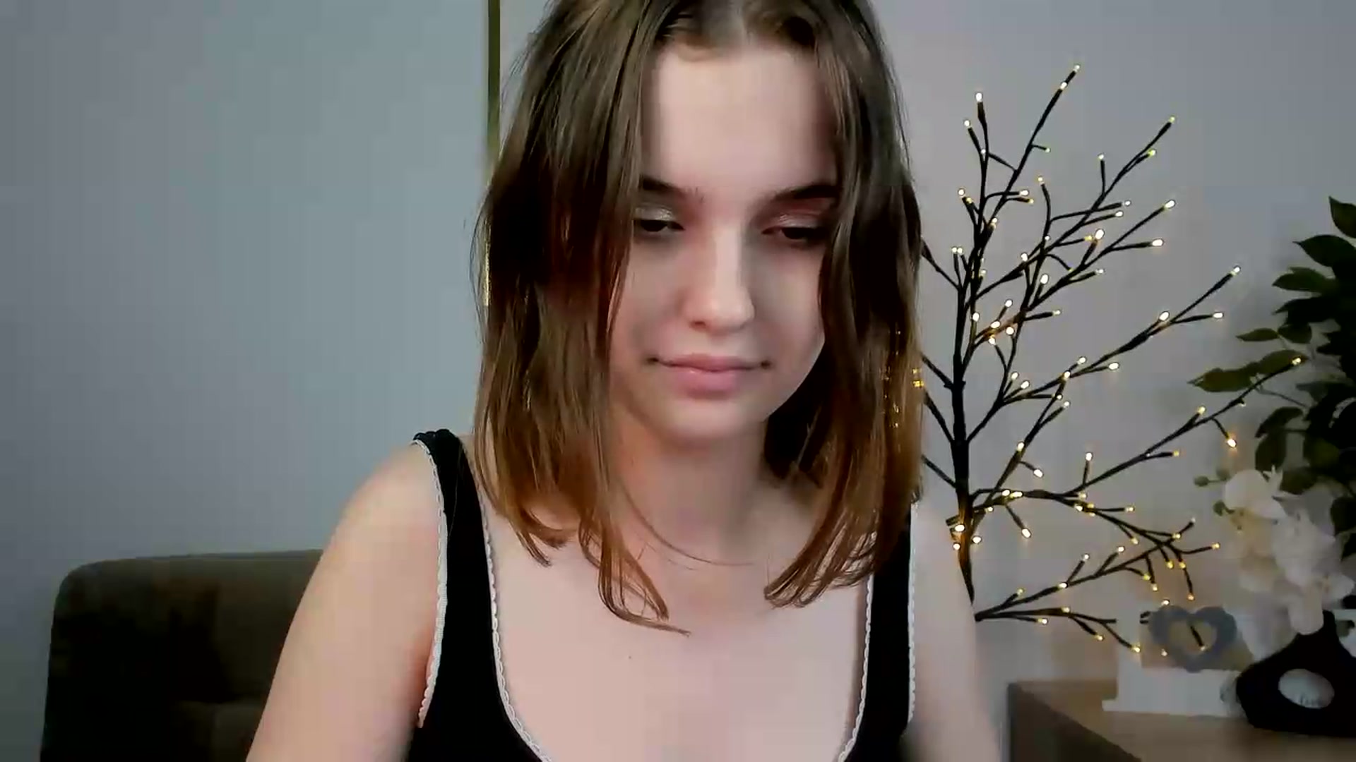 Gallery image thumbnail from KristiGant's myfreecams stream on, 06/27/2026, 13:54 image 19 of 20