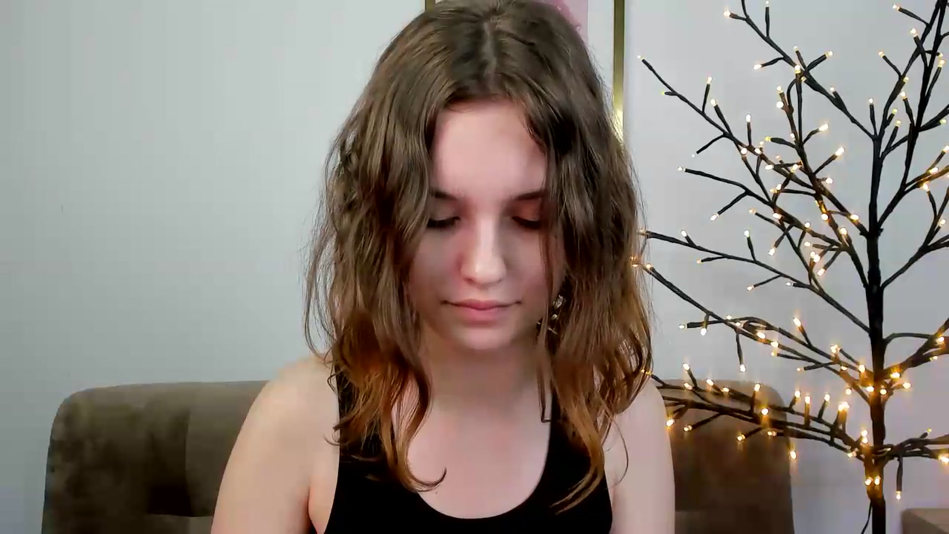 Gallery image thumbnail from KristiGant's myfreecams stream on, 06/28/2026, 13:34 image 19 of 20