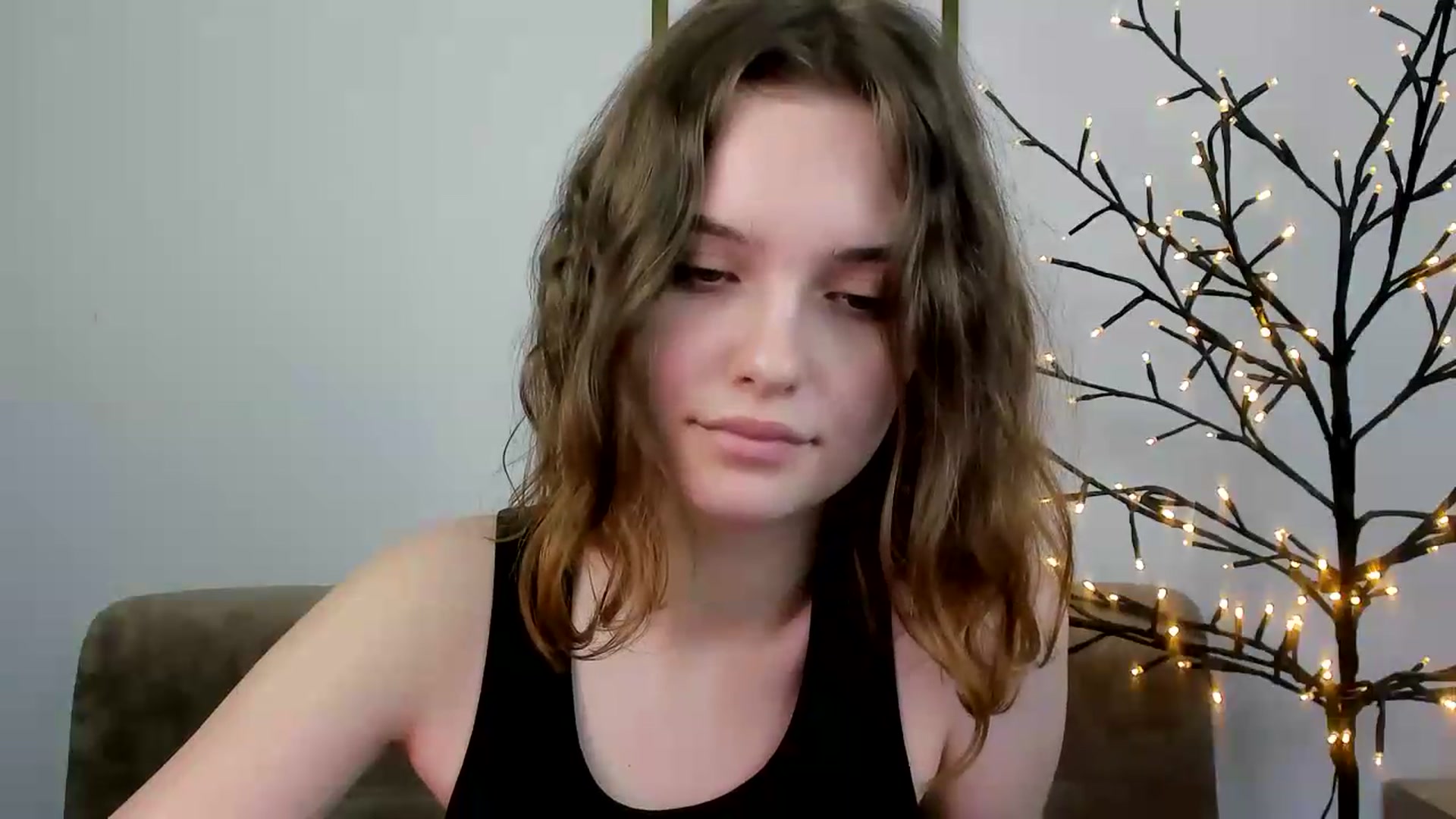 Gallery image thumbnail from KristiGant's myfreecams stream on, 06/28/2026, 13:34 image 11 of 20