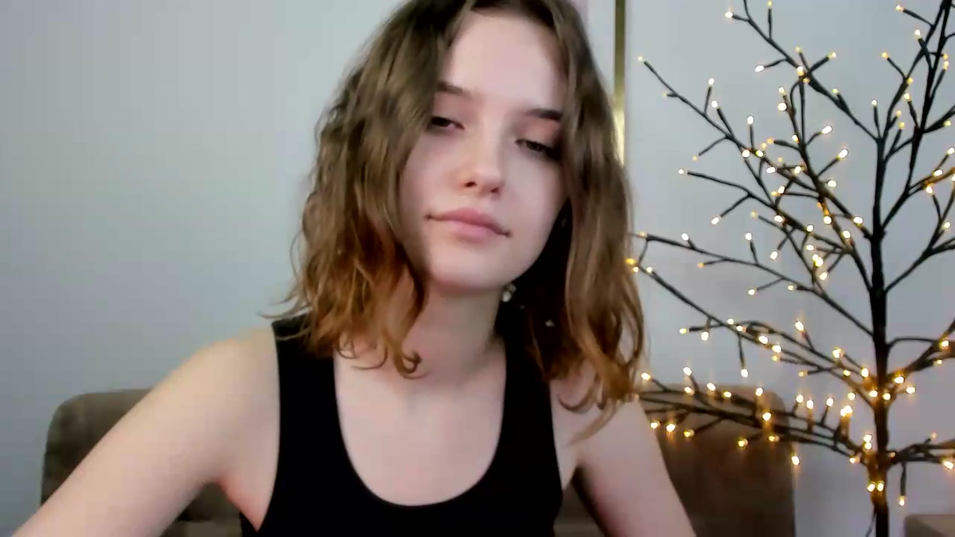 Gallery image thumbnail from KristiGant's myfreecams stream on, 06/28/2026, 13:34 image 16 of 20