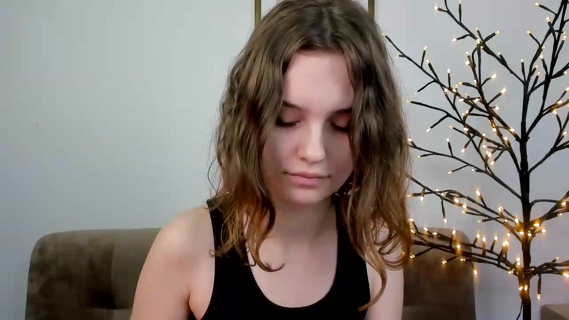 Gallery image thumbnail from KristiGant's myfreecams stream on, 06/28/2026, 13:34 image 14 of 20