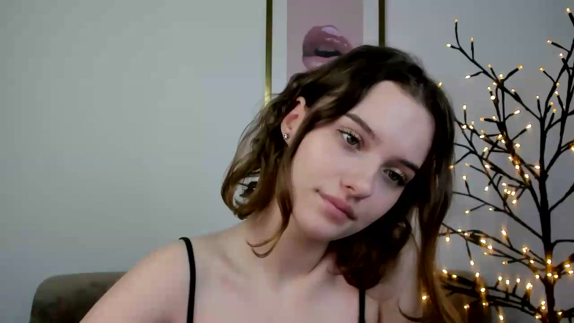 Gallery image thumbnail from KristiGant's myfreecams stream on, 06/29/2026, 12:50 image 17 of 20