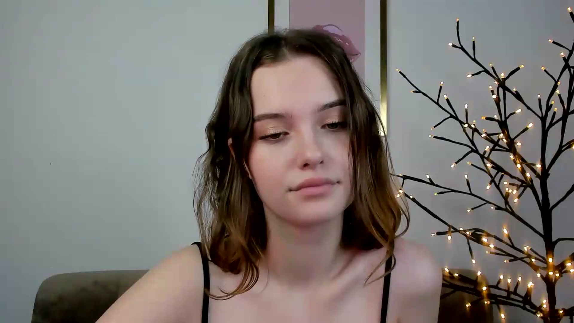 Gallery image thumbnail from KristiGant's myfreecams stream on, 06/29/2026, 12:50 image 16 of 20