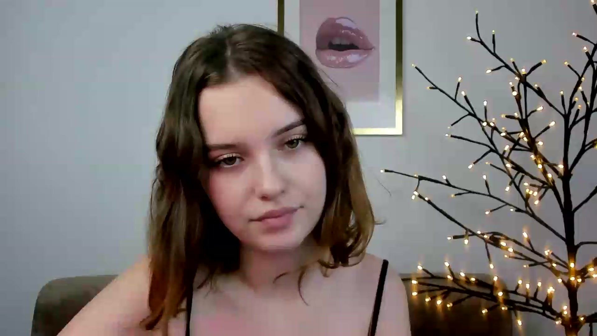 Gallery image thumbnail from KristiGant's myfreecams stream on, 06/29/2026, 13:42 image 10 of 20