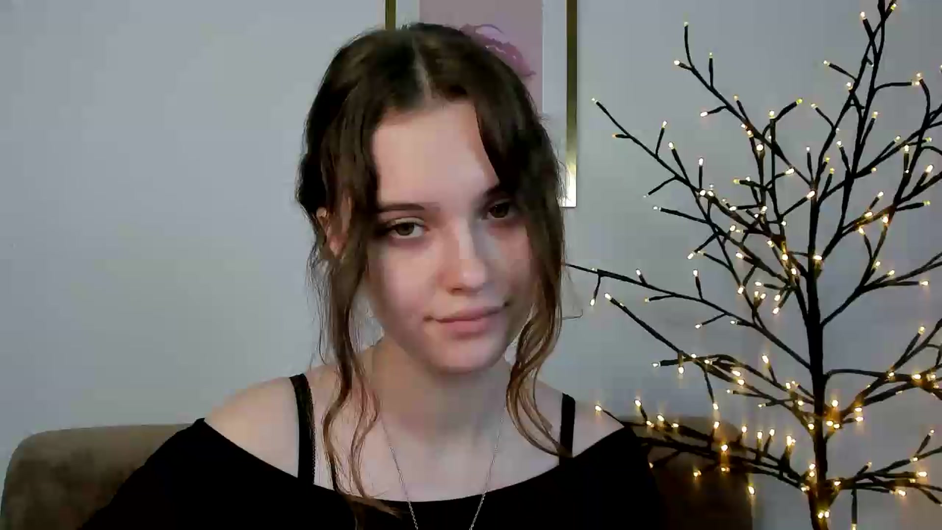 Gallery image thumbnail from KristiGant's myfreecams stream on, 07/01/2026, 13:18 image 3 of 20