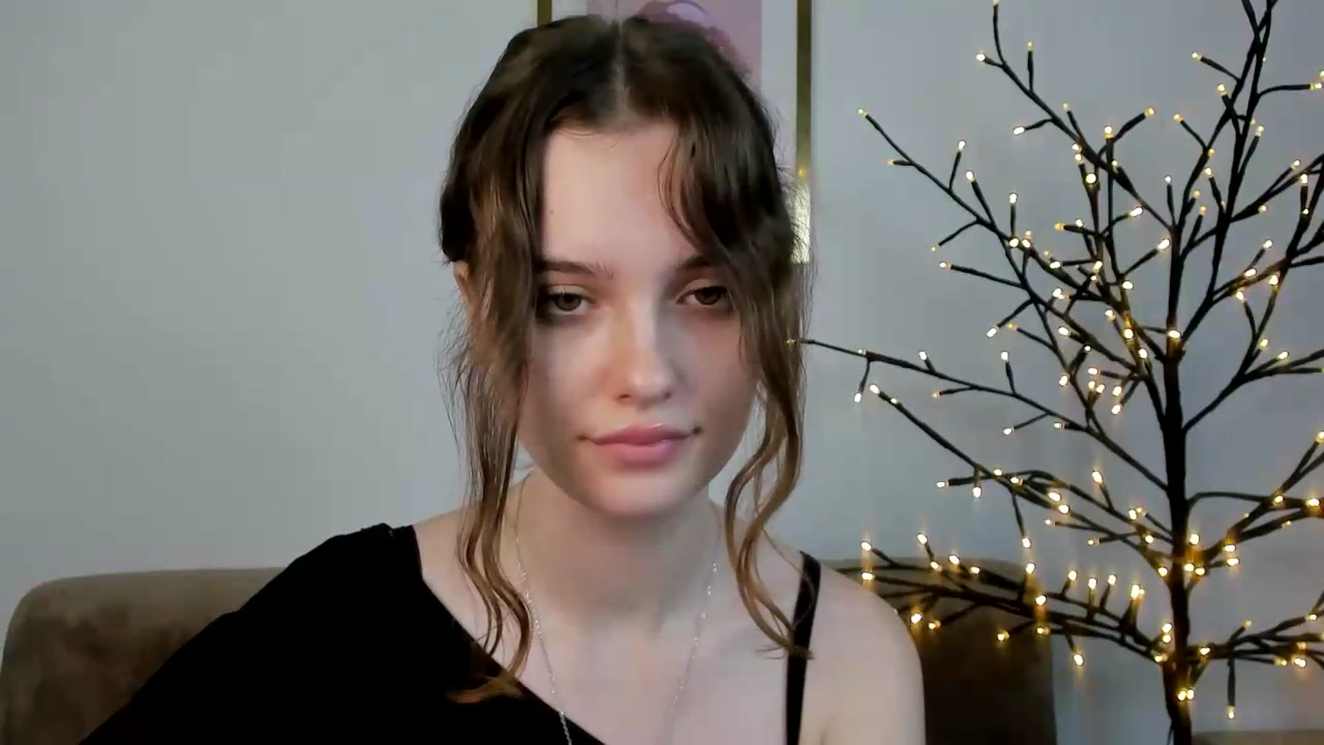 Gallery image thumbnail from KristiGant's myfreecams stream on, 07/01/2026, 14:11 image 19 of 20