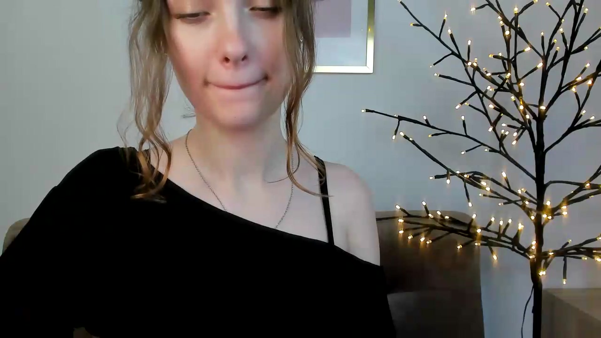 Gallery image thumbnail from KristiGant's myfreecams stream on, 07/01/2026, 15:50 image 16 of 20