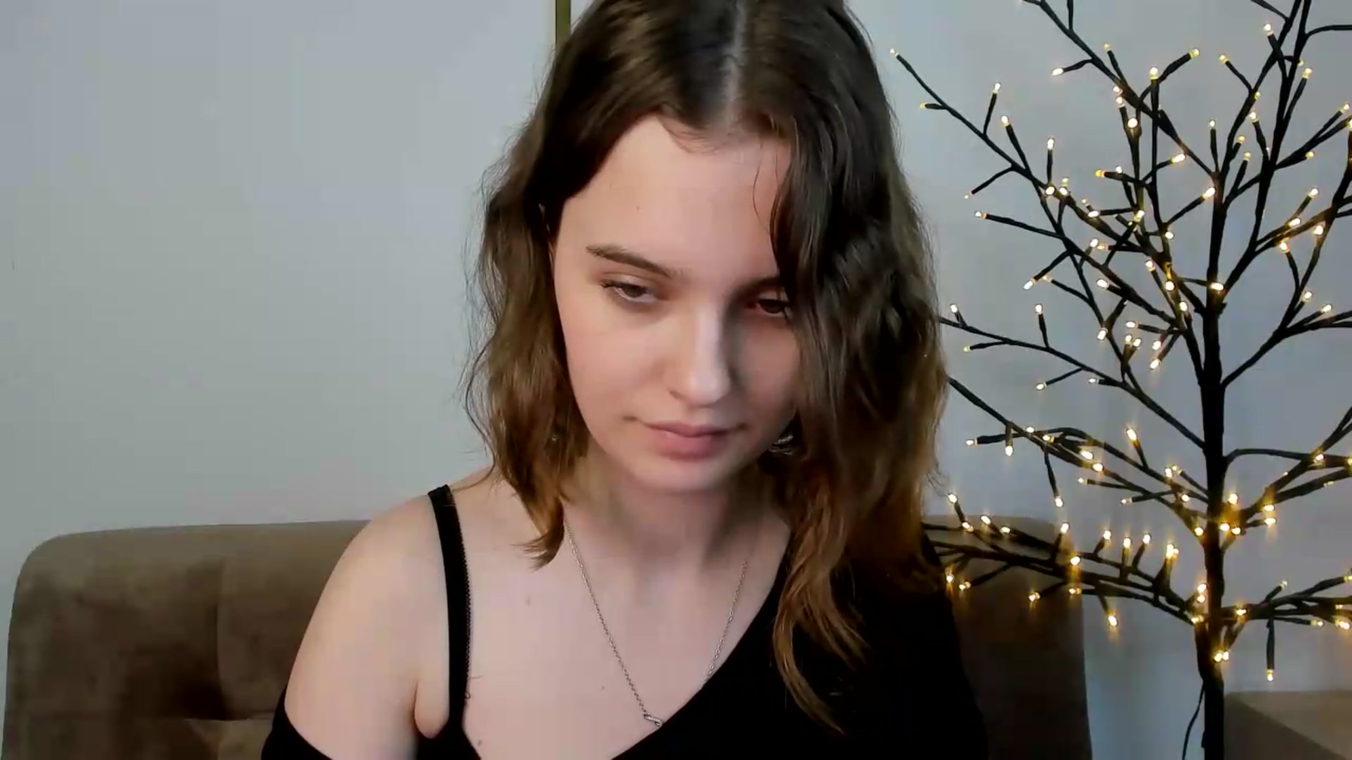 Gallery image thumbnail from KristiGant's myfreecams stream on, 07/01/2026, 16:30 image 8 of 20