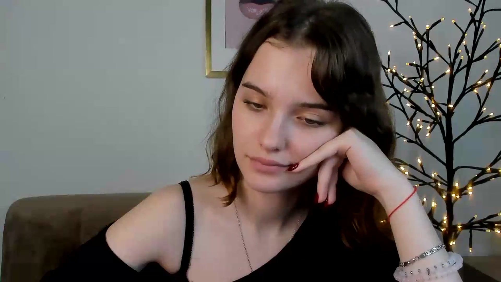 Gallery image thumbnail from KristiGant's myfreecams stream on, 07/01/2026, 16:30 image 20 of 20
