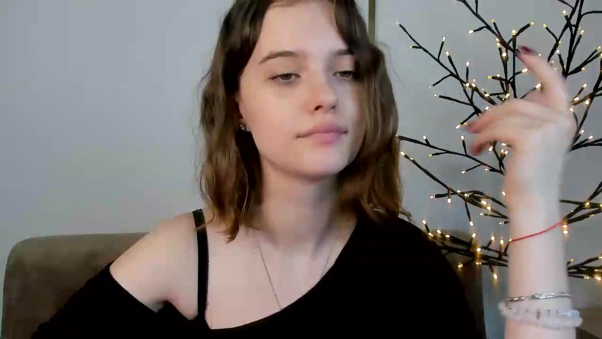 Gallery image thumbnail from KristiGant's myfreecams stream on, 07/01/2026, 16:30 image 13 of 20