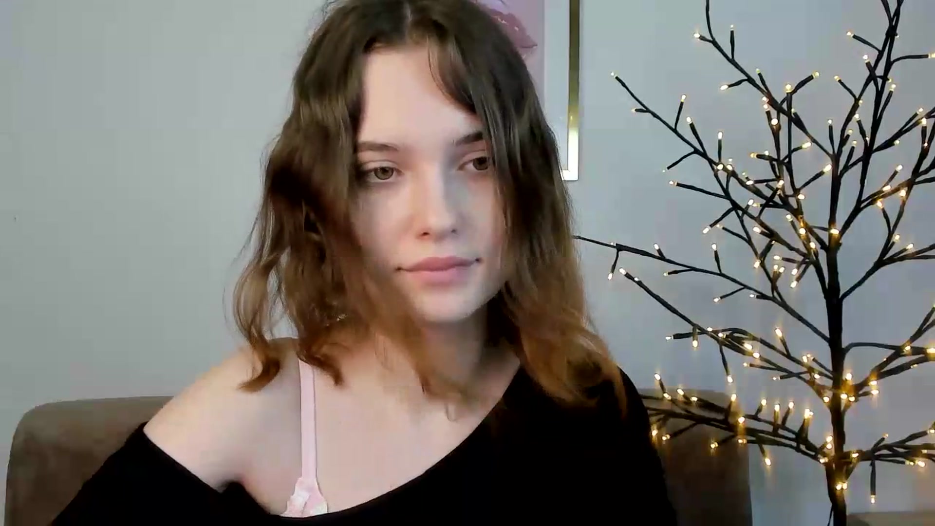 Gallery image thumbnail from KristiGant's myfreecams stream on, 07/02/2026, 13:22 image 2 of 20