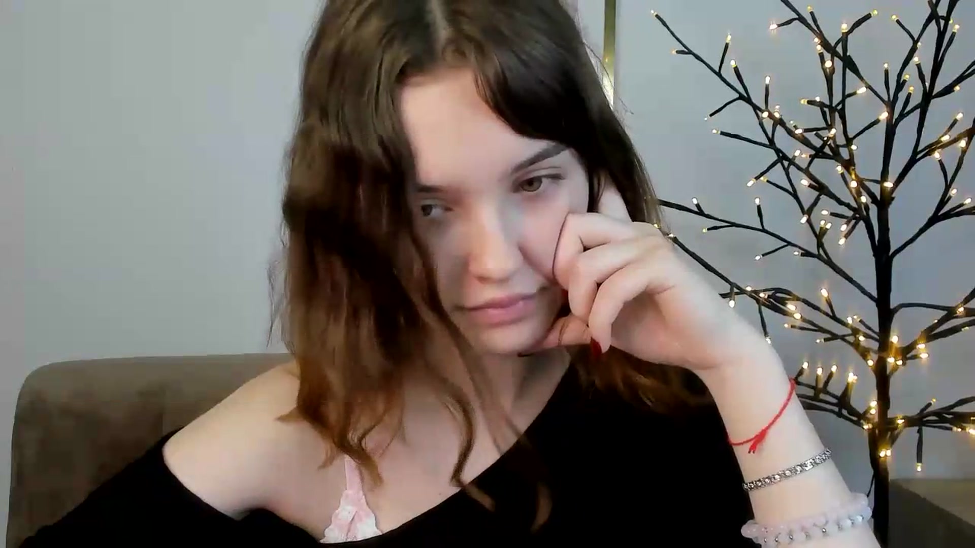 Gallery image thumbnail from KristiGant's myfreecams stream on, 07/02/2026, 13:22 image 9 of 20