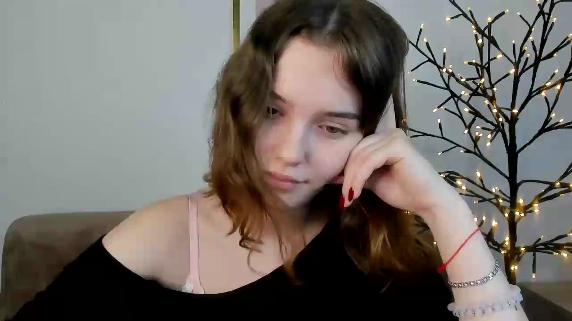 Gallery image thumbnail from KristiGant's myfreecams stream on, 07/02/2026, 13:22 image 1 of 20