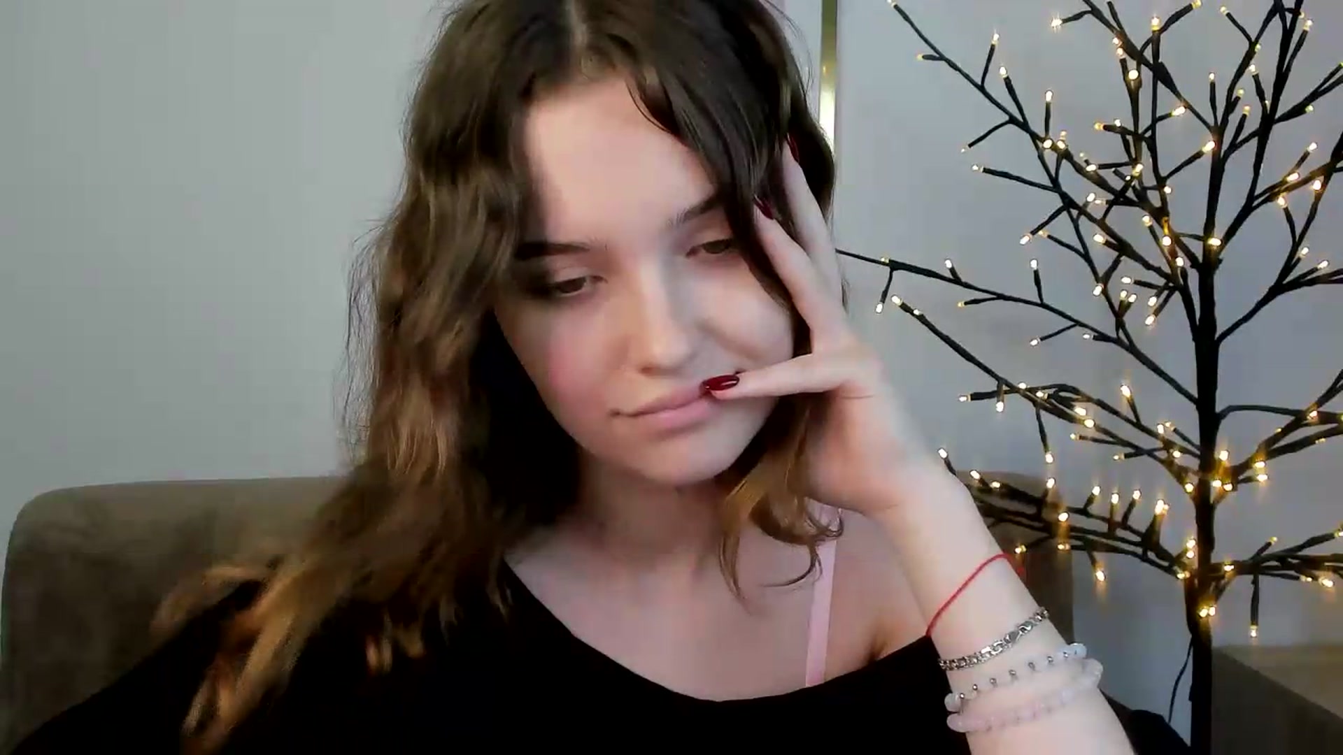 Gallery image thumbnail from KristiGant's myfreecams stream on, 07/02/2026, 15:02 image 7 of 20