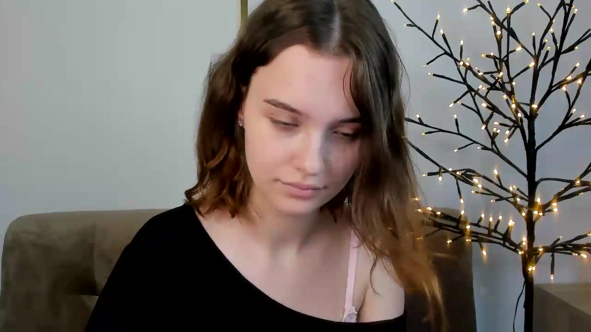 Gallery image thumbnail from KristiGant's myfreecams stream on, 07/02/2026, 15:02 image 10 of 20