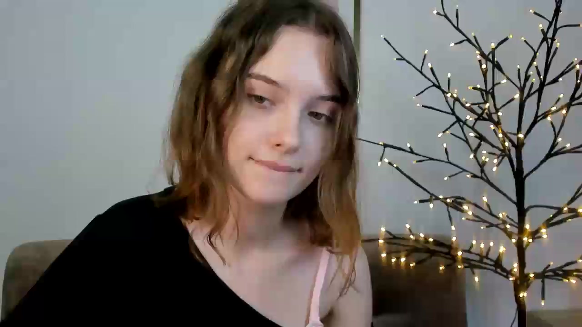 Gallery image thumbnail from KristiGant's myfreecams stream on, 07/02/2026, 15:31 image 2 of 20