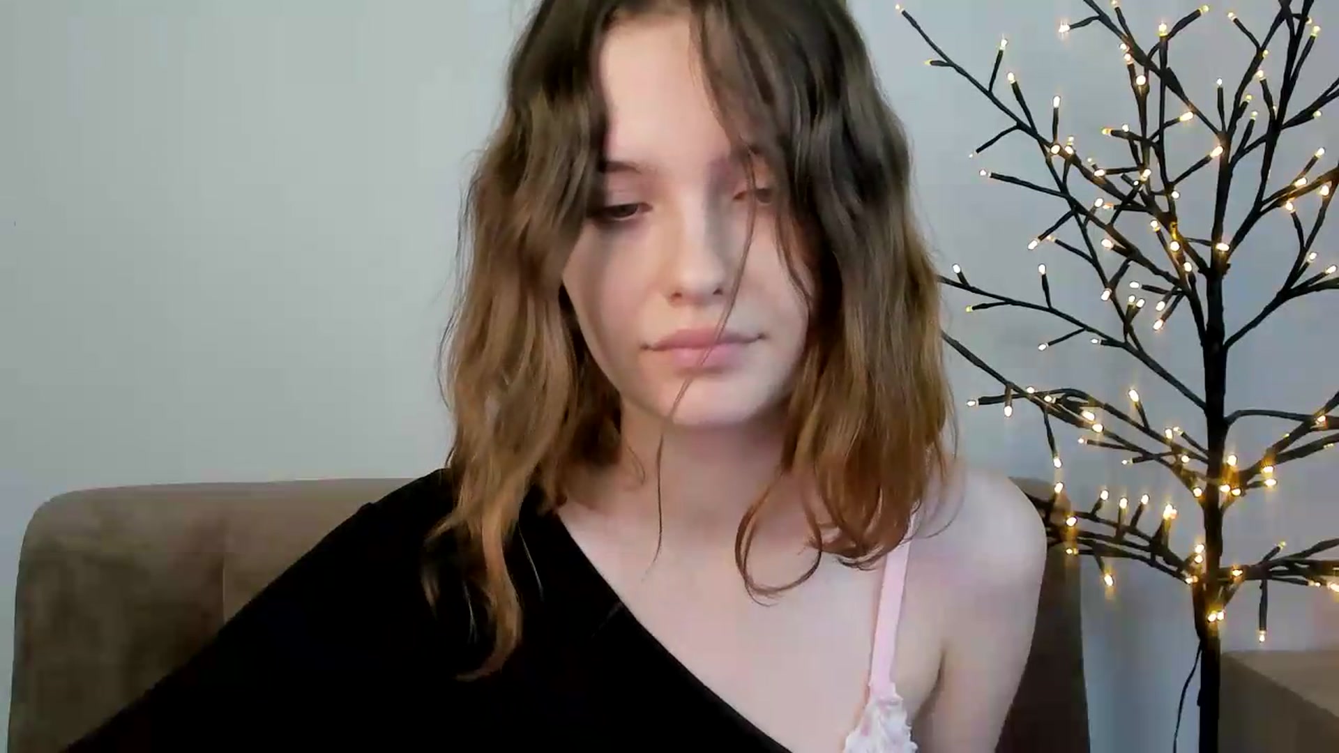 Gallery image thumbnail from KristiGant's myfreecams stream on, 07/02/2026, 15:31 image 6 of 20