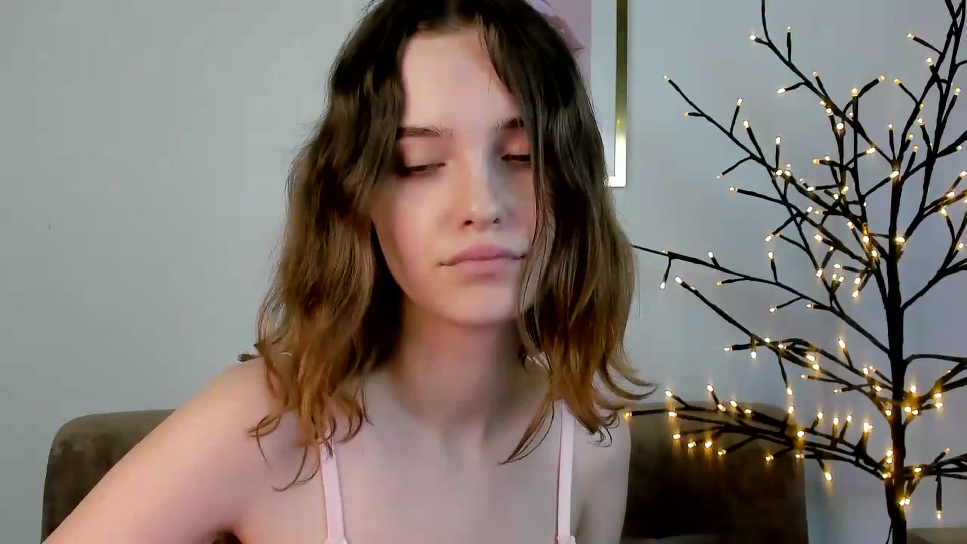 Gallery image thumbnail from KristiGant's myfreecams stream on, 07/02/2026, 16:29 image 5 of 20