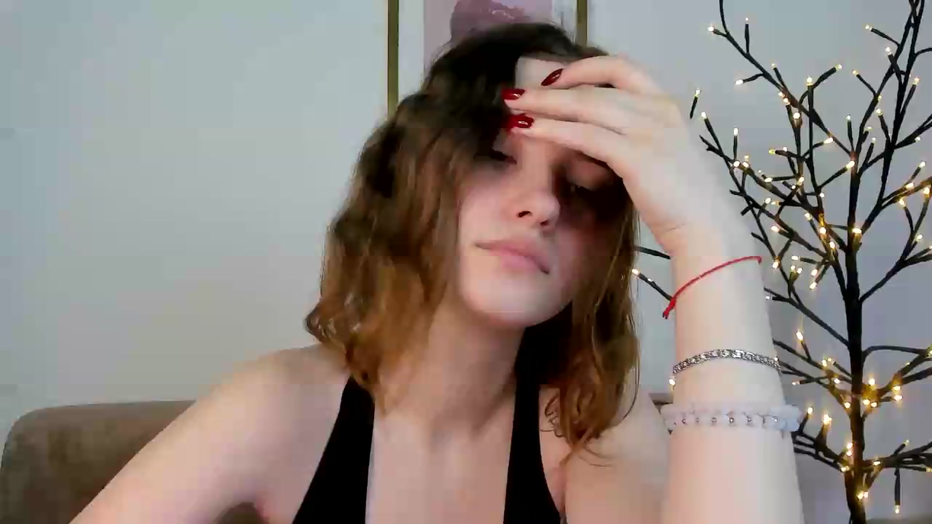 Gallery image thumbnail from KristiGant's myfreecams stream on, 07/03/2026, 12:31 image 5 of 20