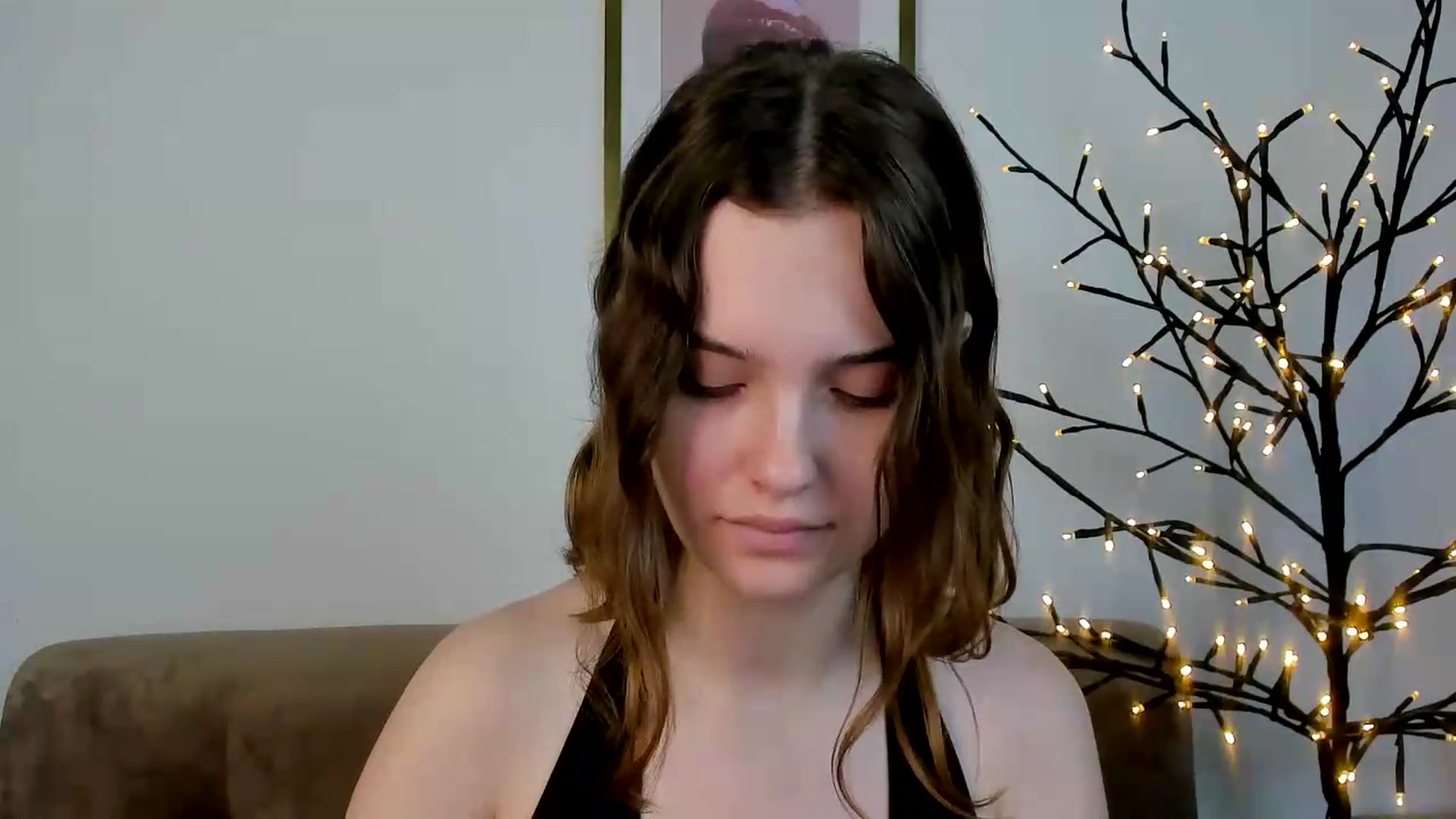 Gallery image thumbnail from KristiGant's myfreecams stream on, 07/03/2026, 13:07 image 15 of 20