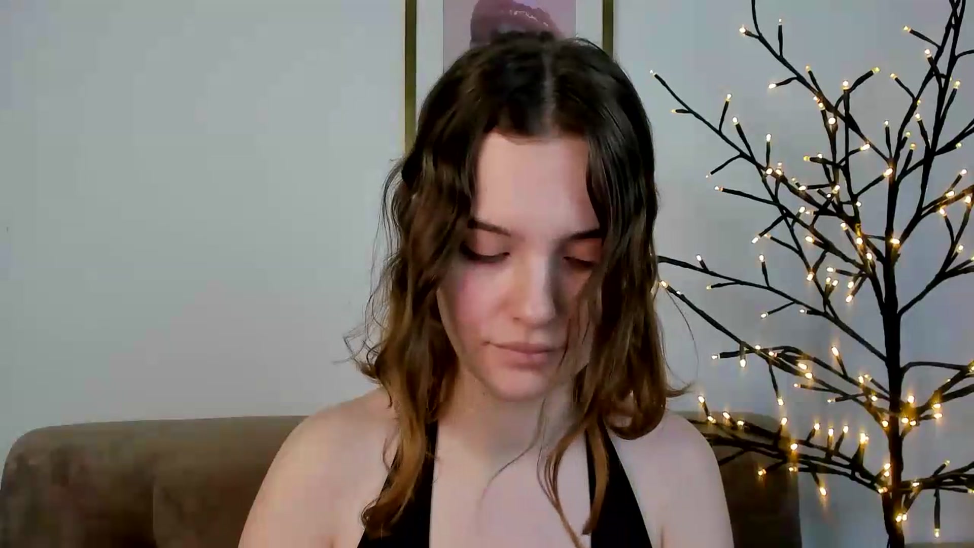 Gallery image thumbnail from KristiGant's myfreecams stream on, 07/03/2026, 13:07 image 12 of 20