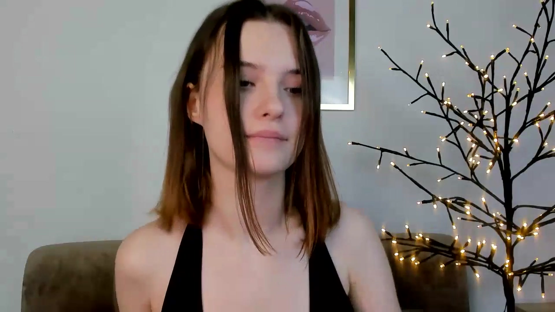 Gallery image thumbnail from KristiGant's myfreecams stream on, 07/04/2026, 13:34 image 5 of 20