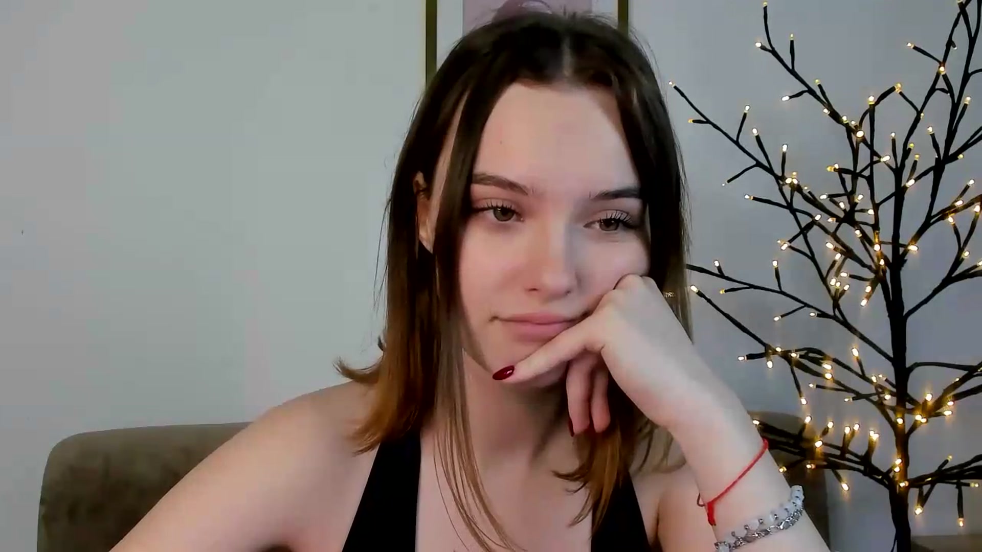 Gallery image thumbnail from KristiGant's myfreecams stream on, 07/04/2026, 13:34 image 3 of 20
