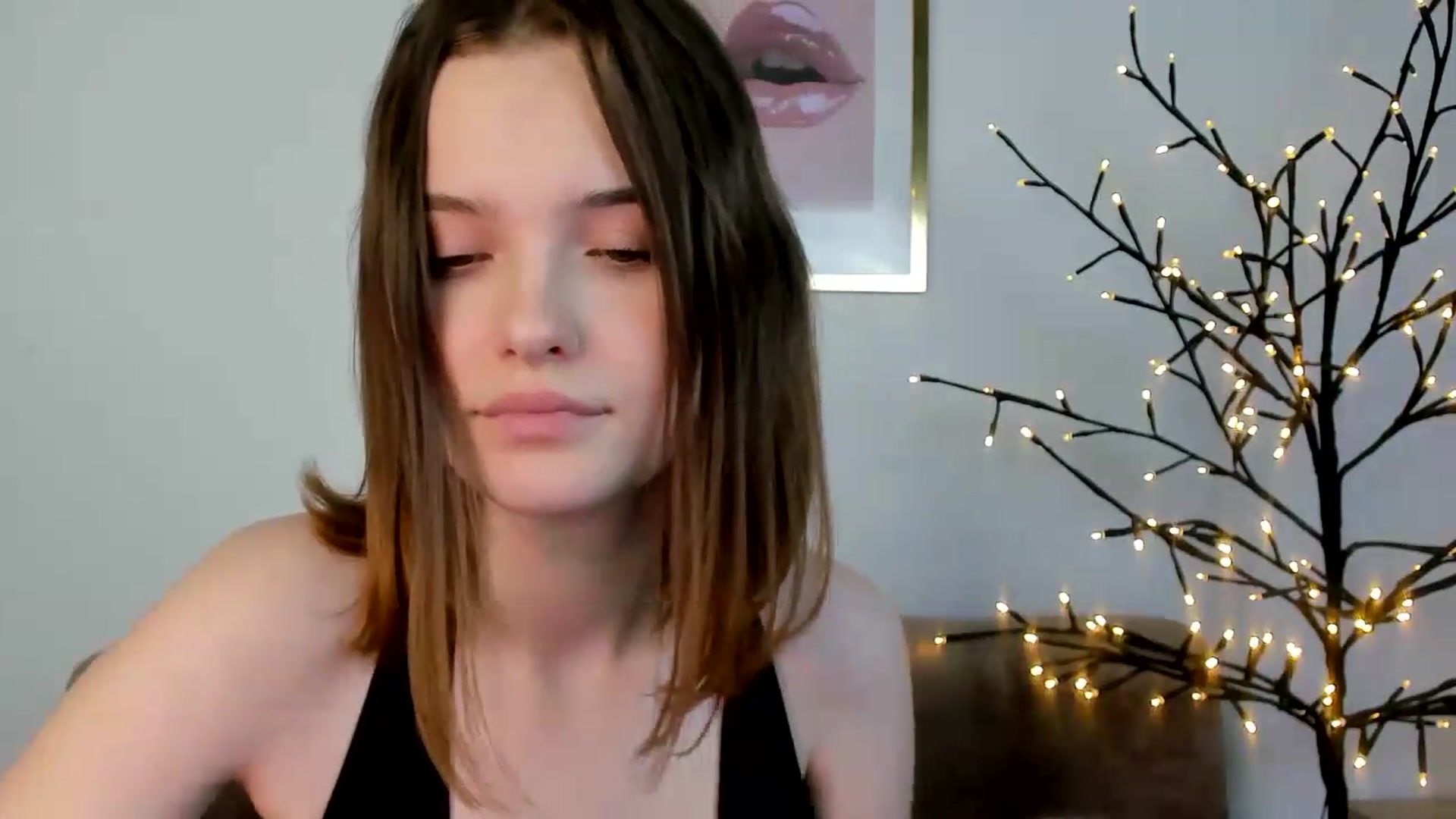 Gallery image thumbnail from KristiGant's myfreecams stream on, 07/04/2026, 13:34 image 6 of 20