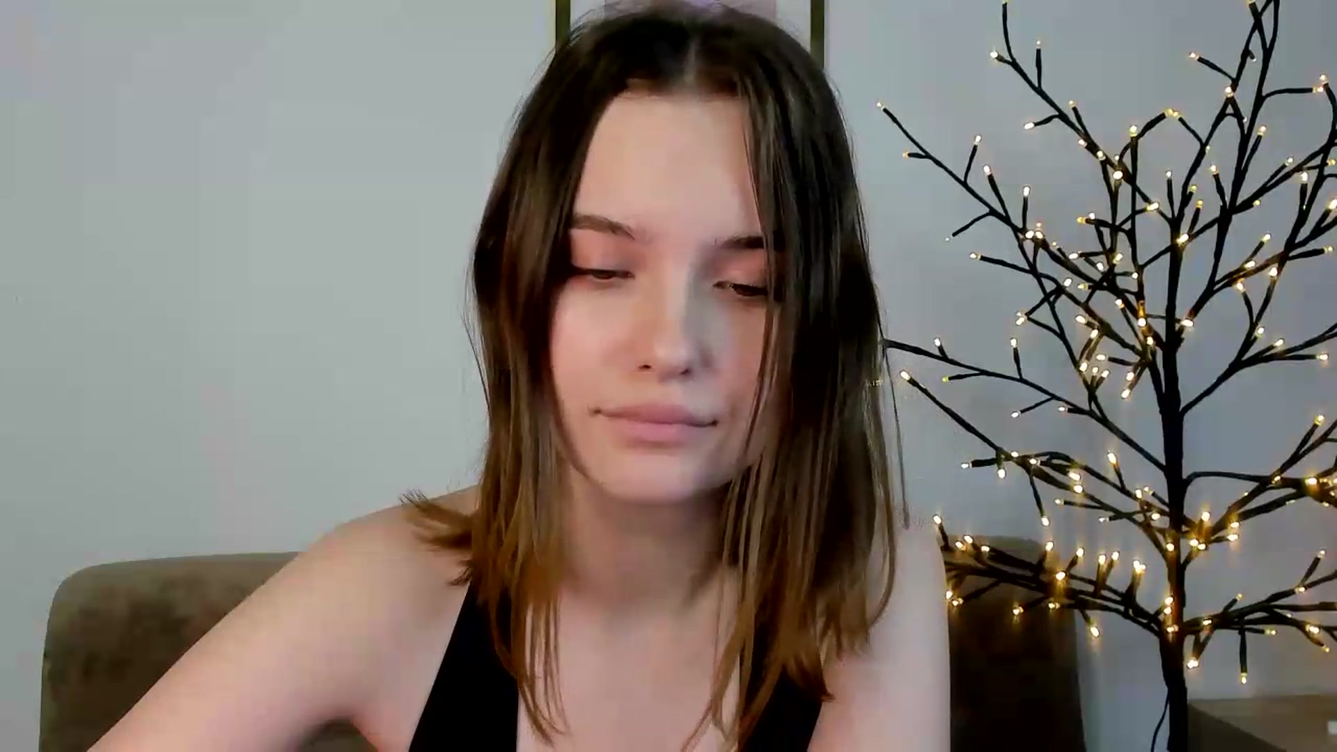 Gallery image thumbnail from KristiGant's myfreecams stream on, 07/04/2026, 14:34 image 11 of 20